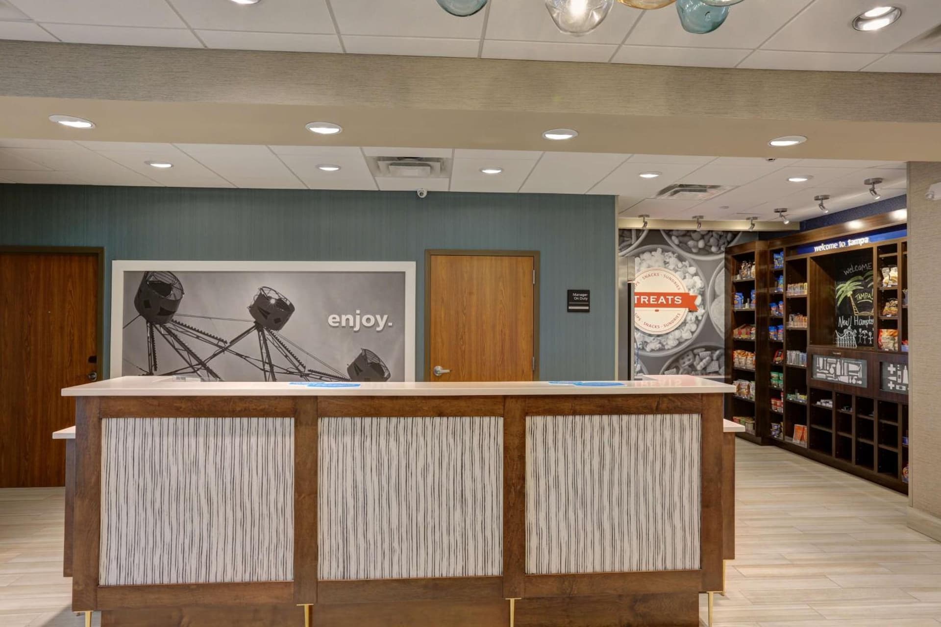 Hampton Inn & Suites by Hilton Tampa Busch Gardens Area gallery photo in Tampa, FL — image 9