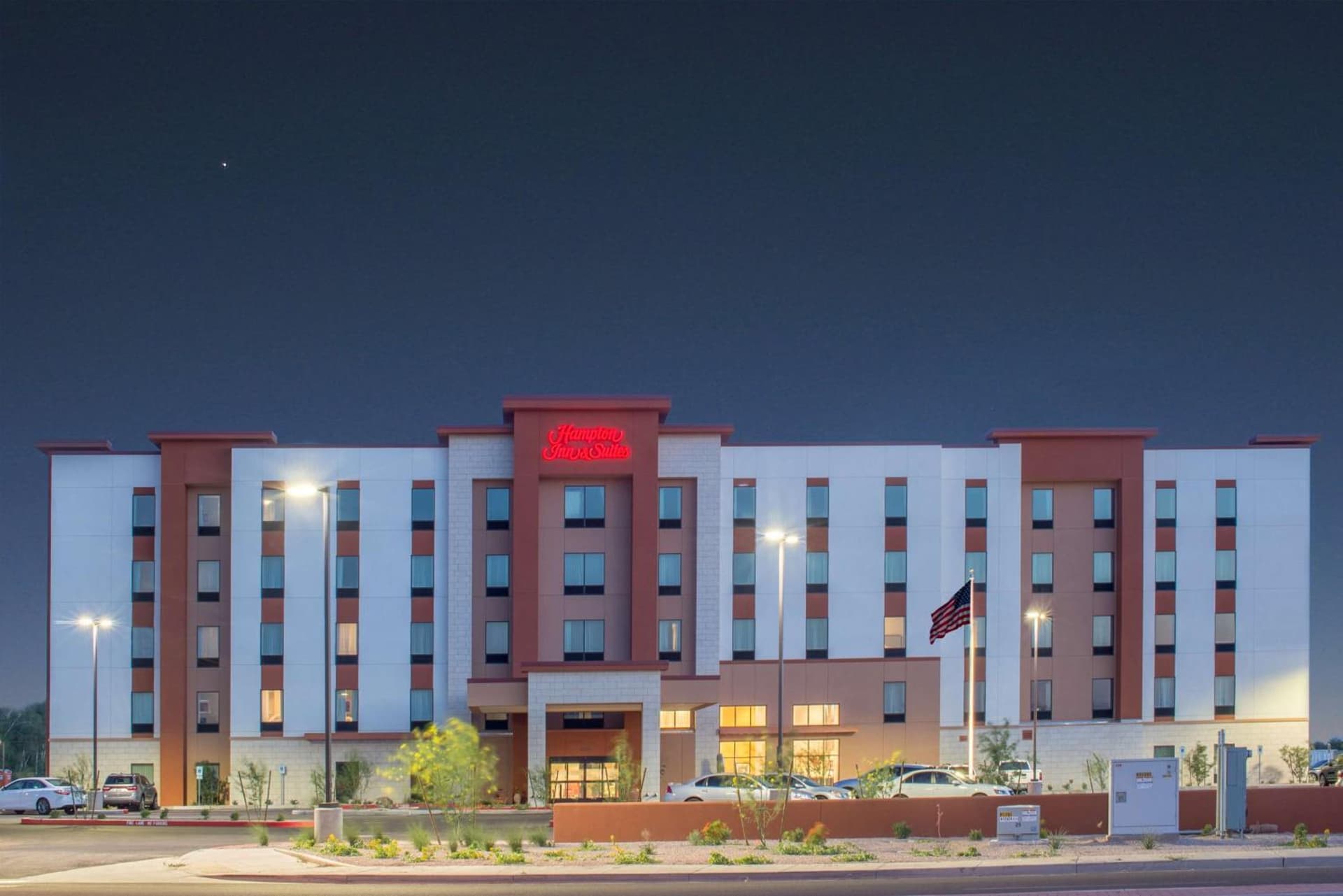 Hampton Inn & Suites Phoenix - East Mesa in Gilbert interior in Gilbert, AZ — gallery photo 2