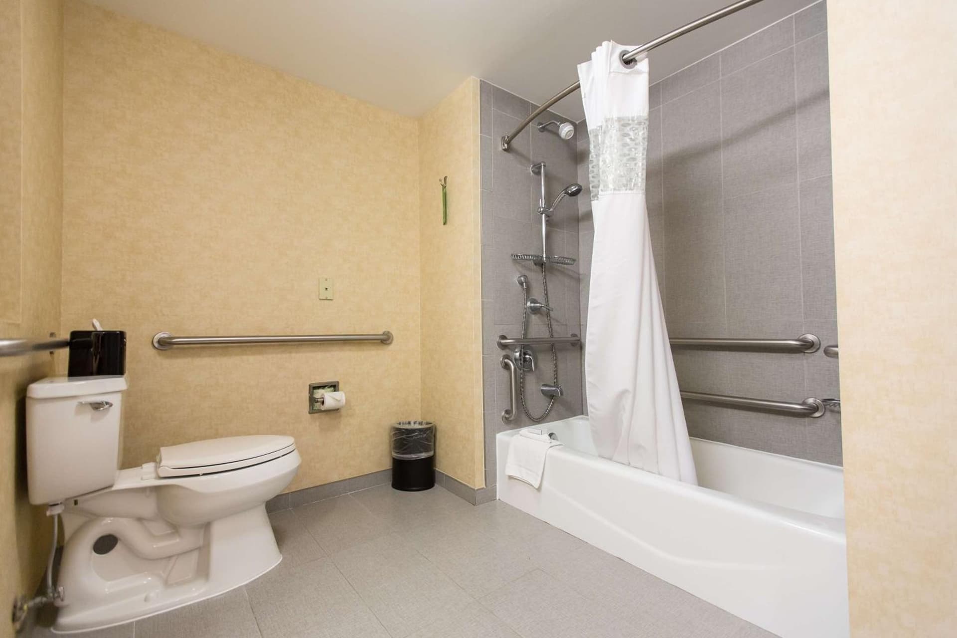Hampton Inn and Suites Parsippany/North property views in Parsippany, NJ — gallery photo 3