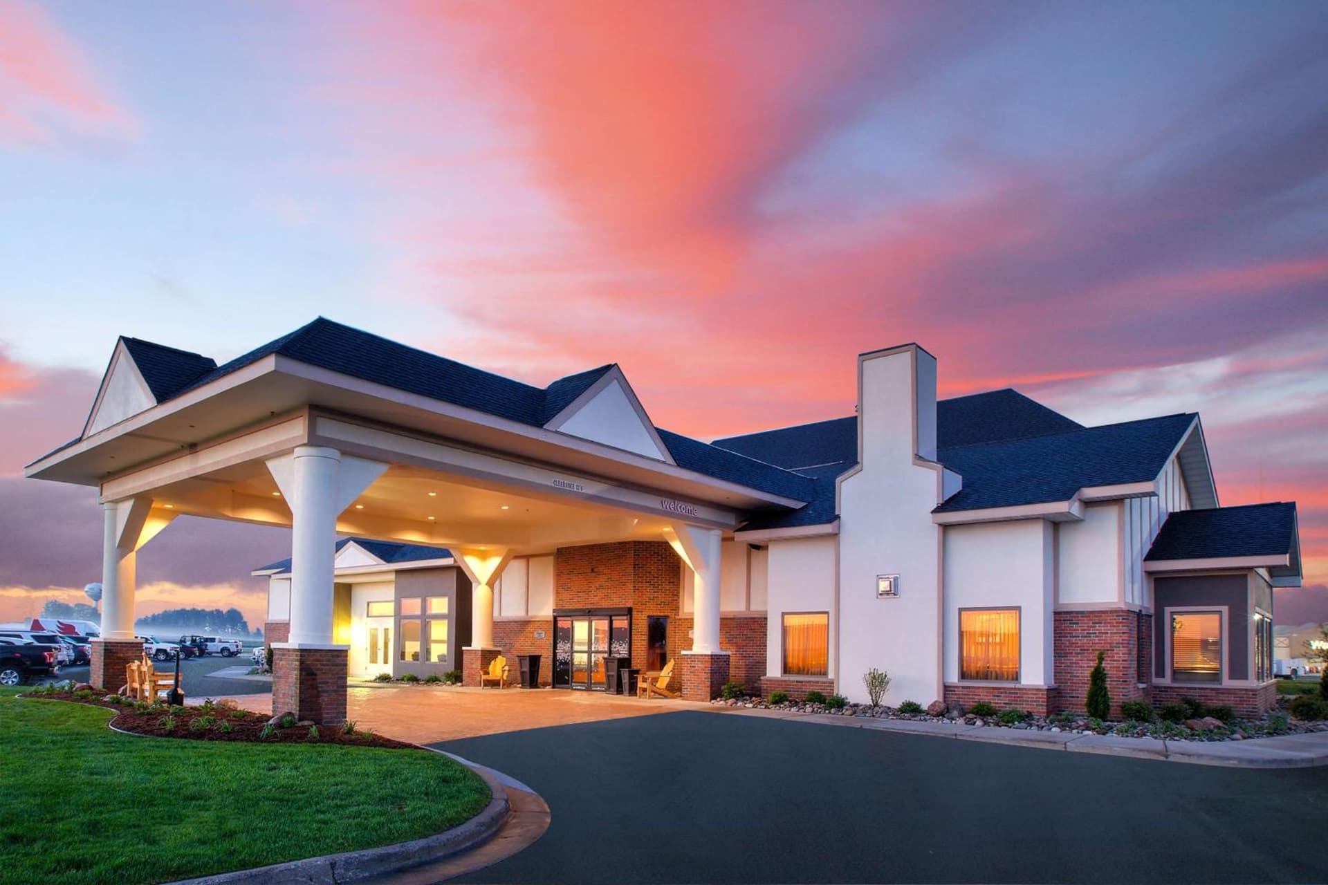 Hampton Inn Gaylord featured exterior or lobby in Gaylord, MI — similar hotel