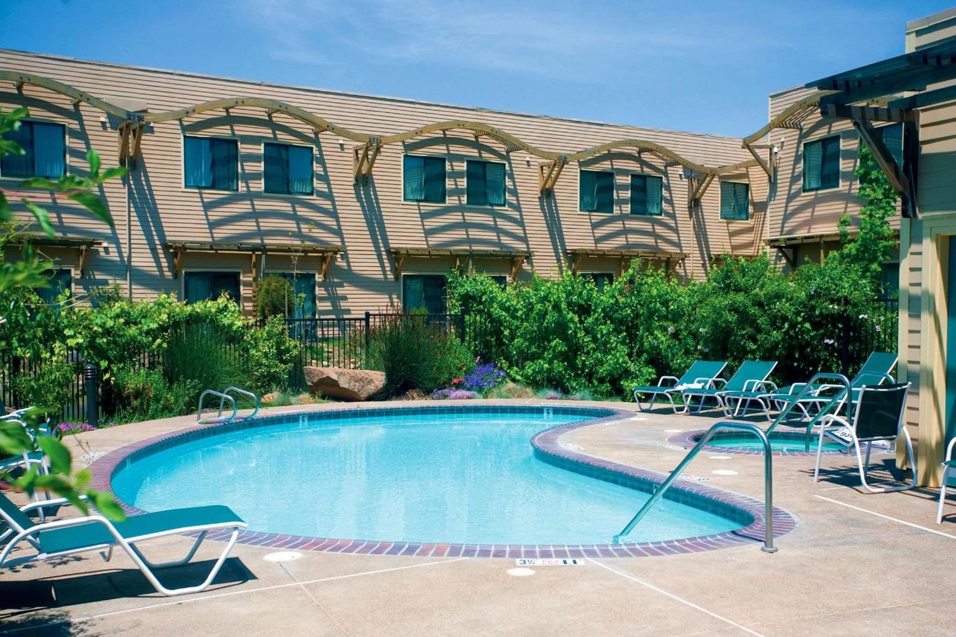 DoubleTree by Hilton Napa Valley - American Canyon gallery photo in American Canyon, CA — image 6