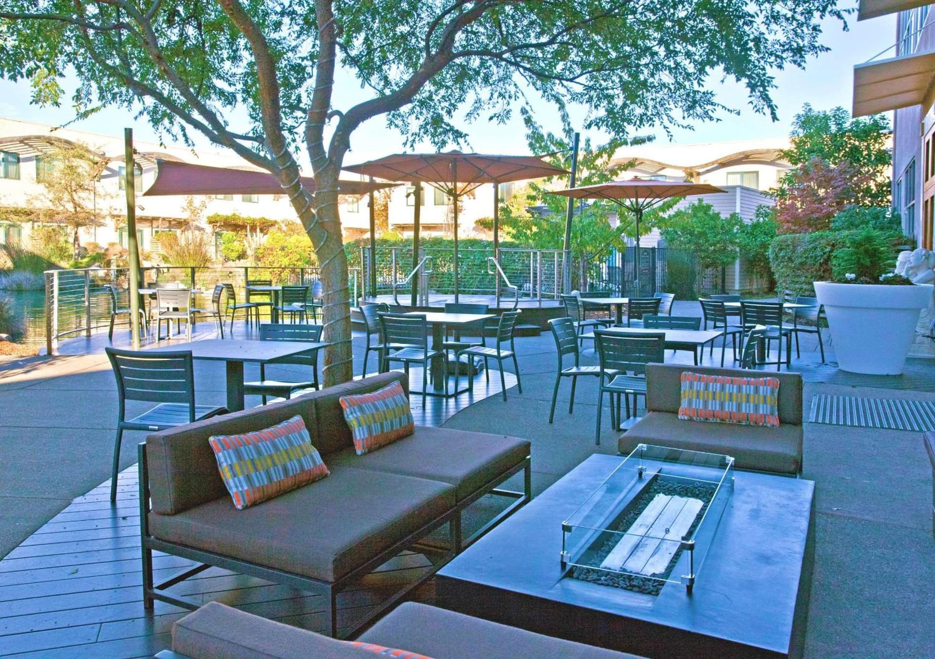 DoubleTree by Hilton Napa Valley - American Canyon gallery photo in American Canyon, CA — image 4