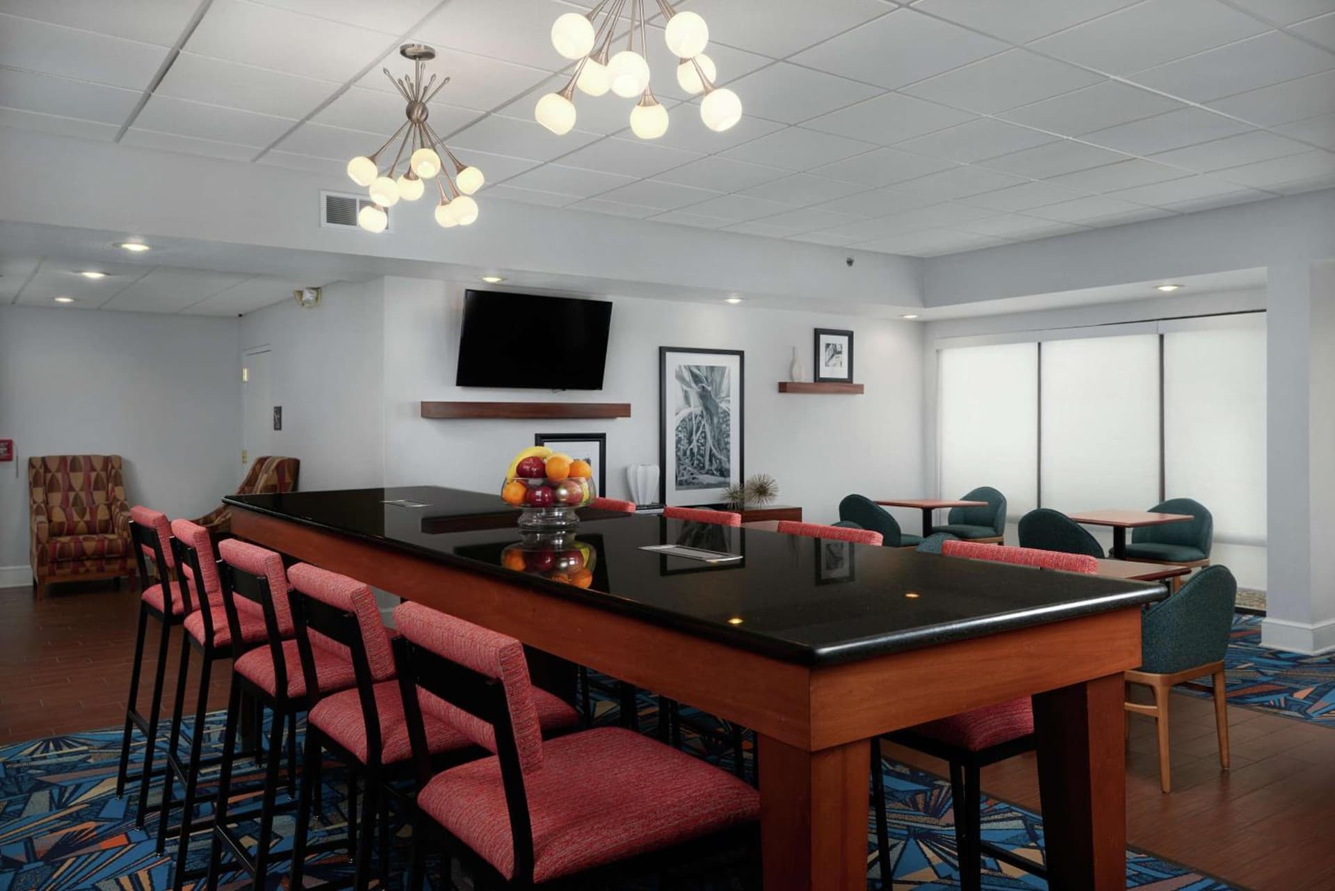 Hampton Inn by Hilton Youngstown-West I-80 gallery photo in Mineral Ridge, OH — image 13