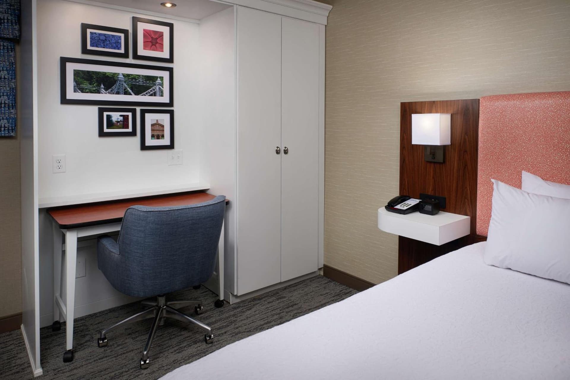 Hampton Inn by Hilton Youngstown-West I-80 property views in Mineral Ridge, OH — gallery photo 3