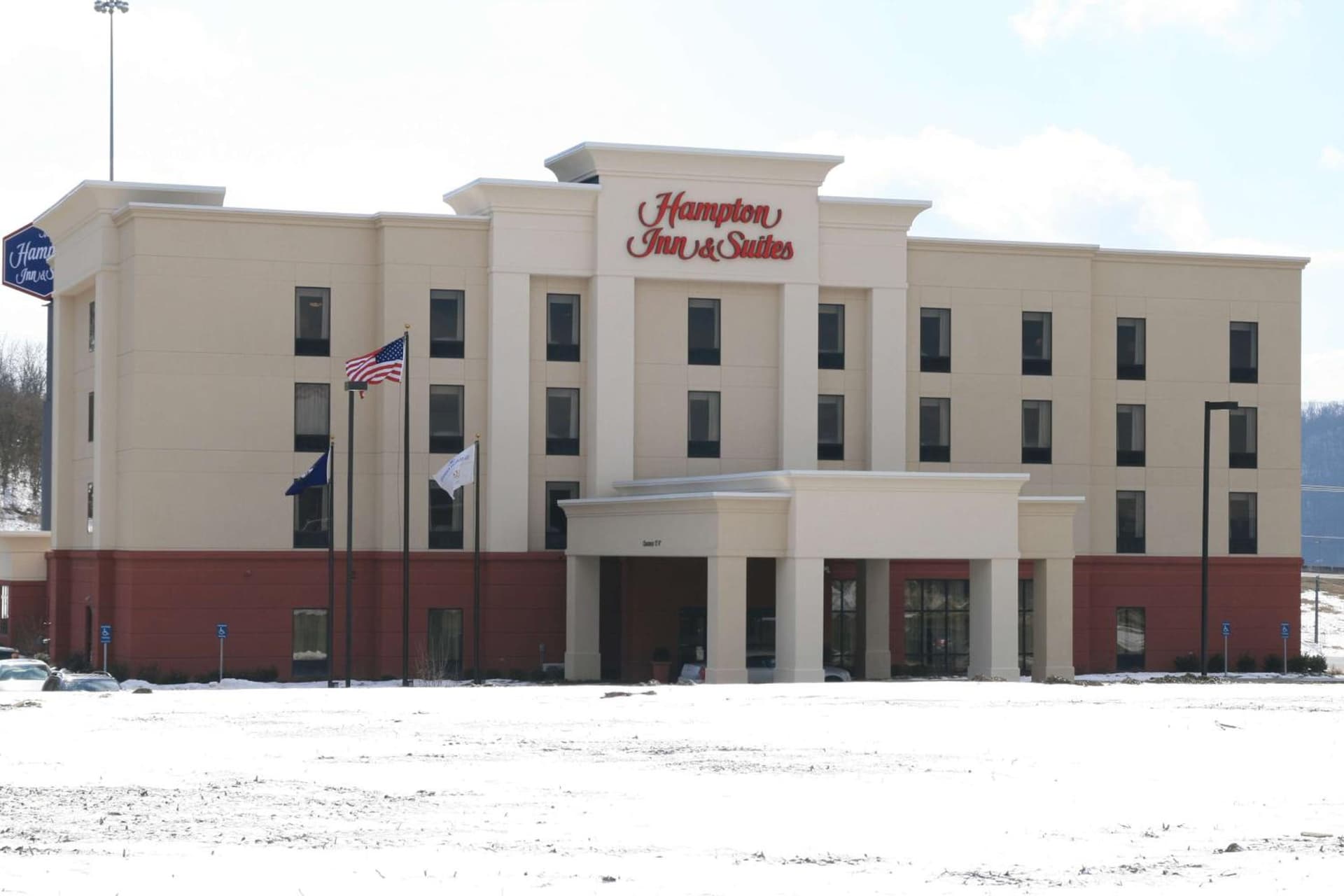 Hampton Inn & Suites Wilder — hotel in Wilder, Kentucky