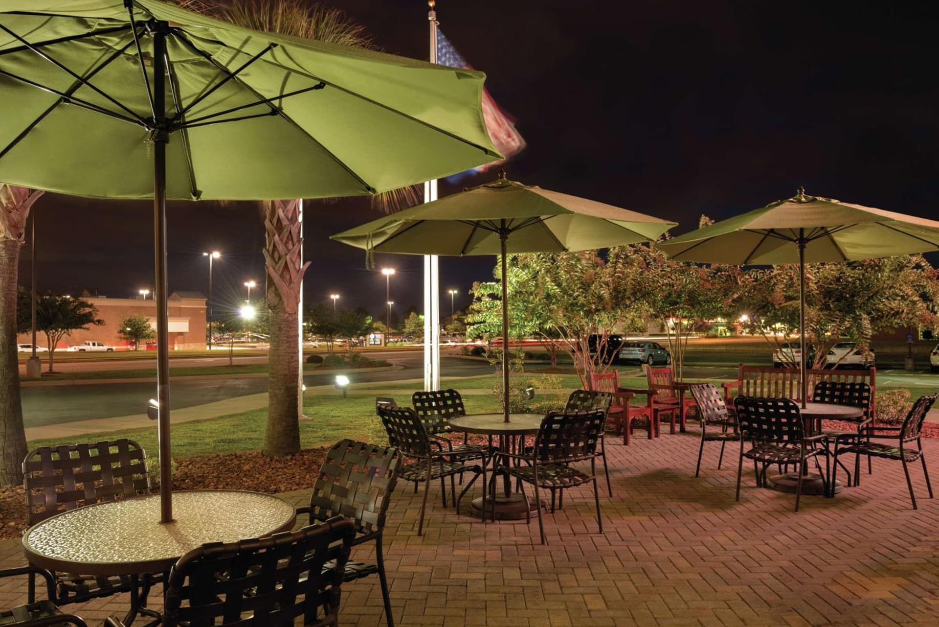 Hilton Garden Inn Warner Robins interior in Warner Robins, GA — gallery photo 2