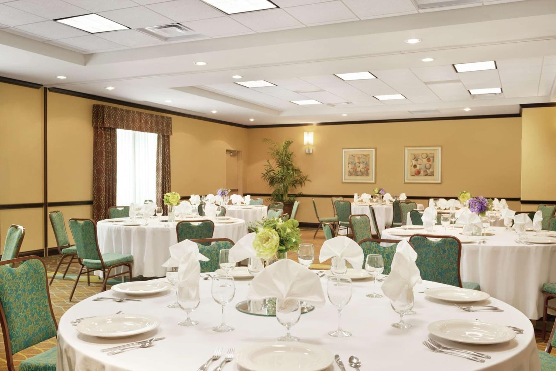 Hilton Garden Inn Warner Robins gallery photo in Warner Robins, GA — image 11