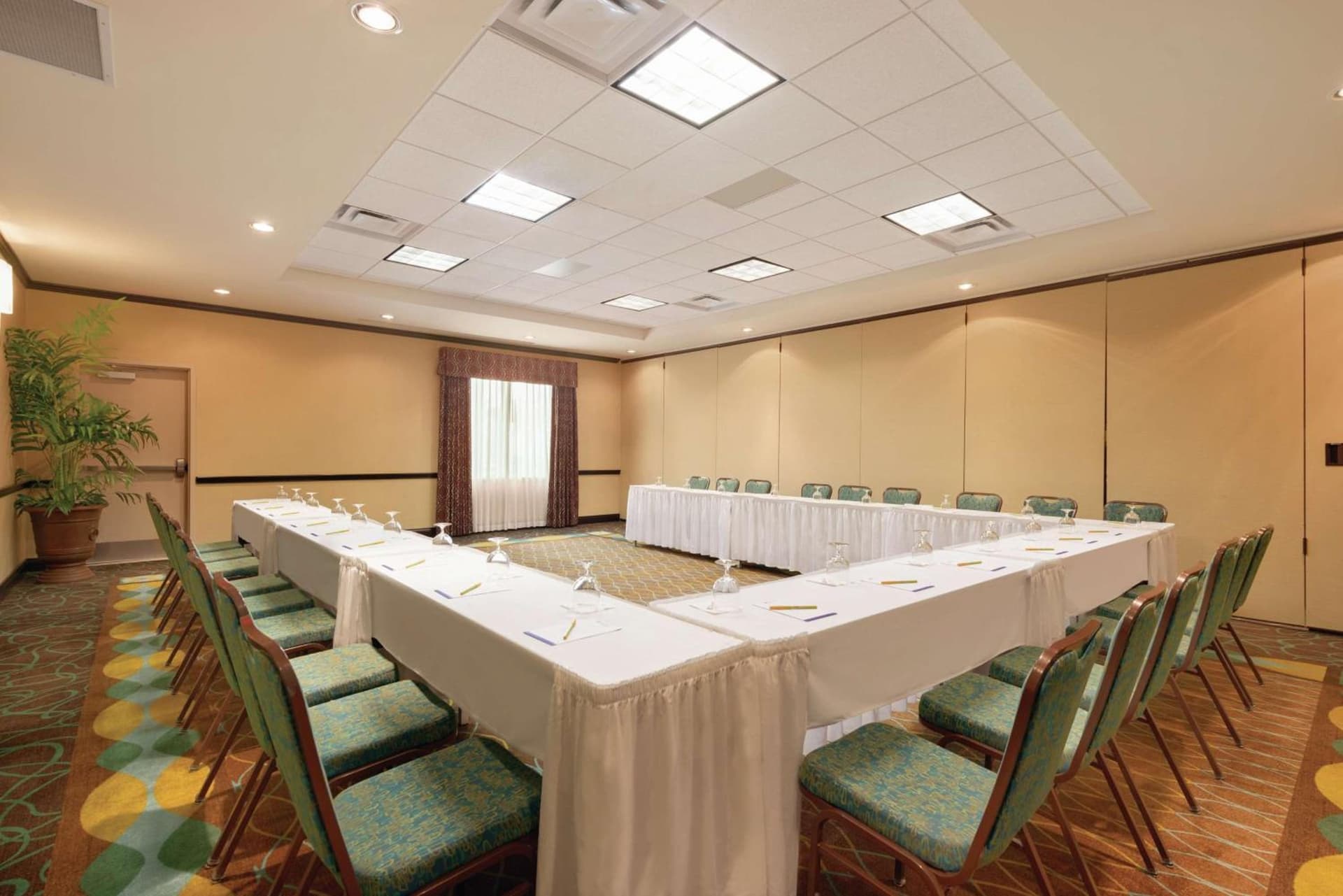 Hilton Garden Inn Warner Robins gallery photo in Warner Robins, GA — image 9