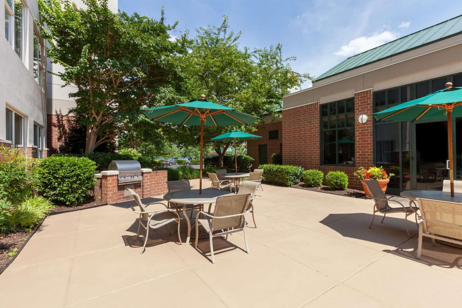 Homewood Suites by Hilton Falls Church property views in Merrifield, VA — gallery photo 3