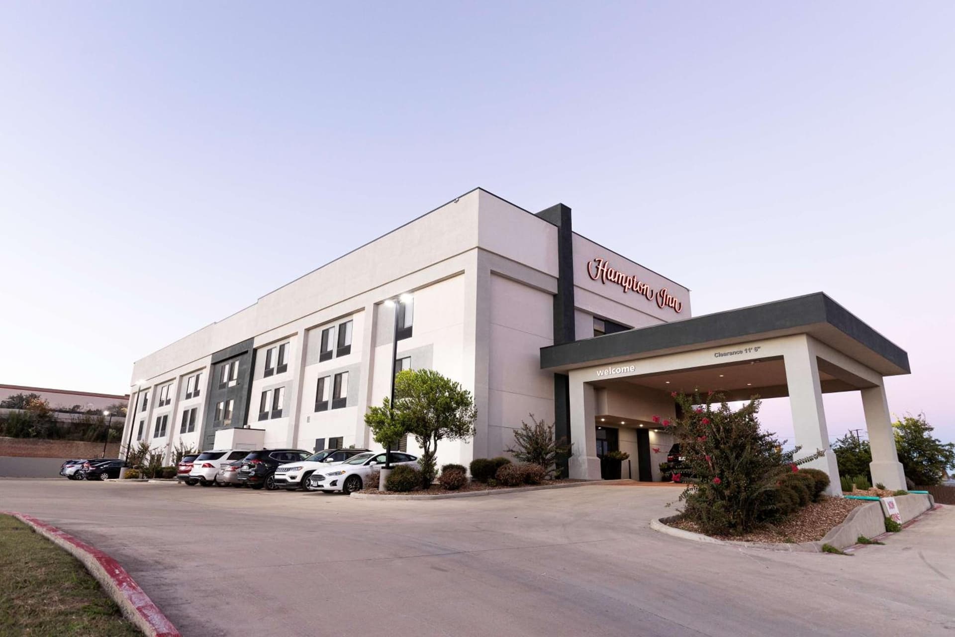 Hampton Inn Kerrville featured exterior or lobby in Kerrville, TX — similar hotel