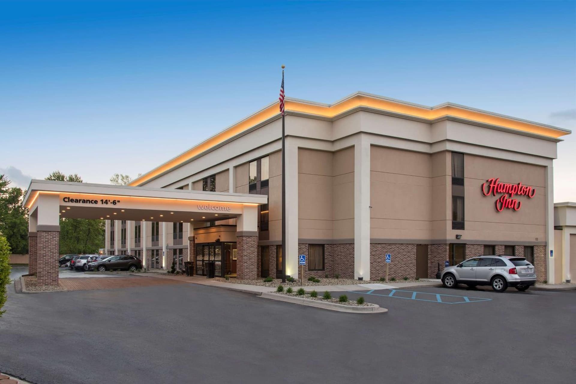 Hampton Inn Port Huron featured exterior or lobby in Port Huron, MI — similar hotel