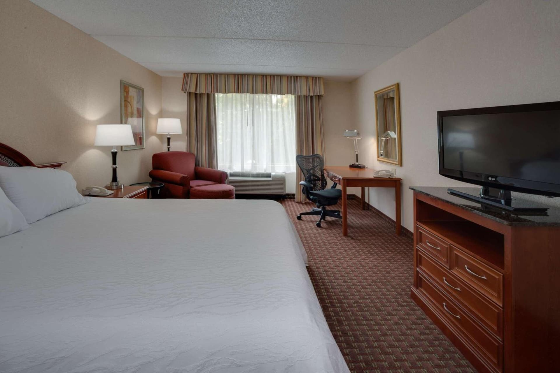 Hilton Garden Inn Cleveland Airport gallery photo in Fairview Park, OH — image 5