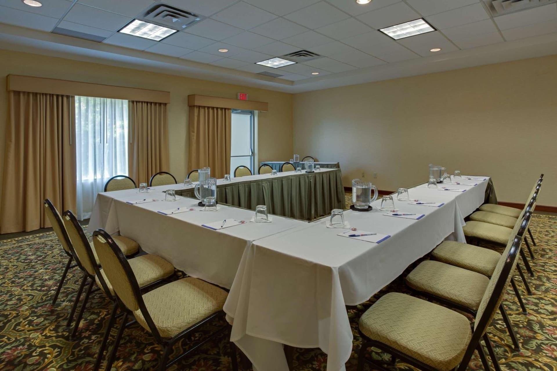 Hilton Garden Inn Cleveland Airport gallery photo in Fairview Park, OH — image 13