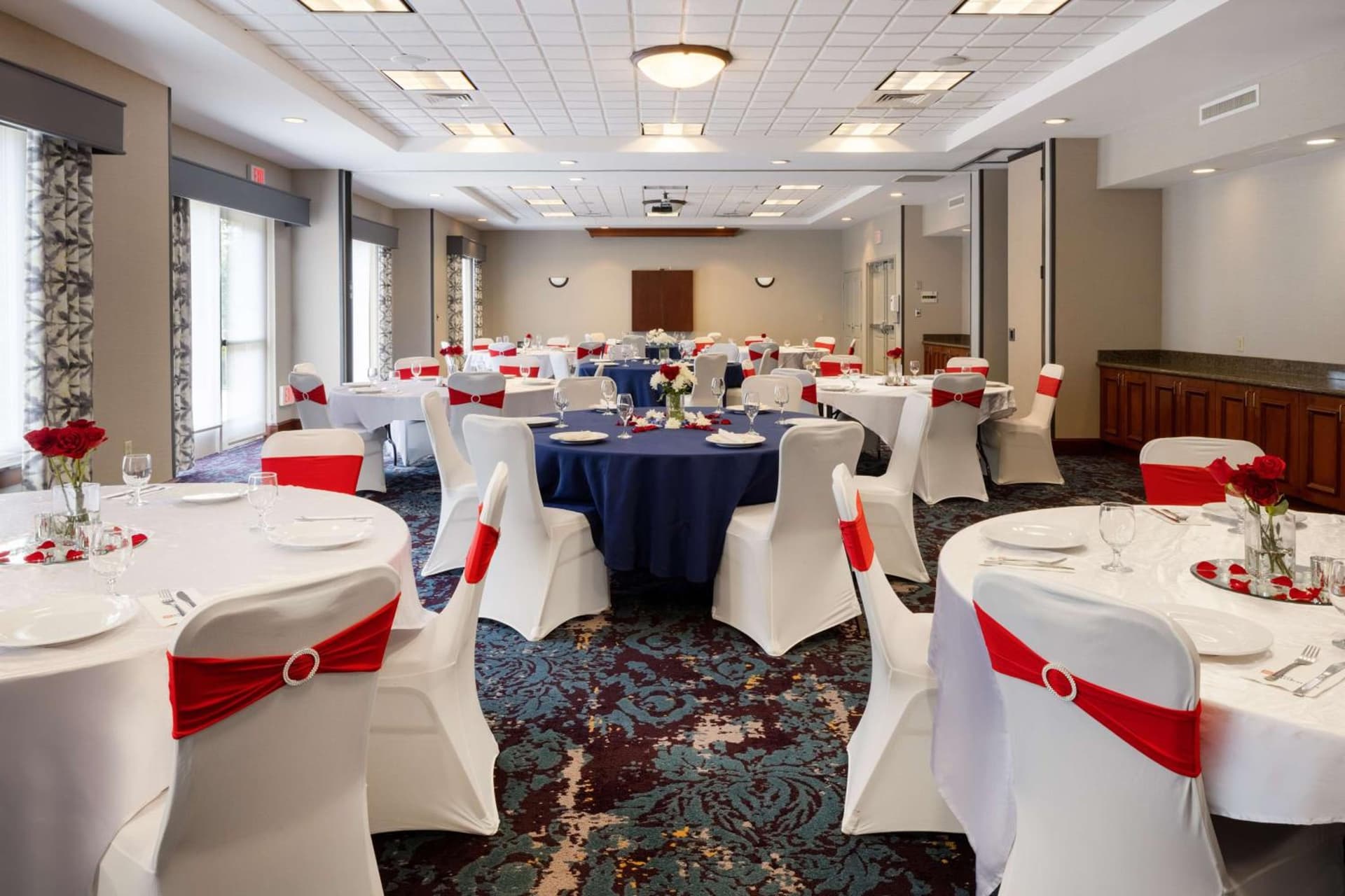 Hilton Garden Inn Mystic/Groton property views in Groton, CT — gallery photo 3