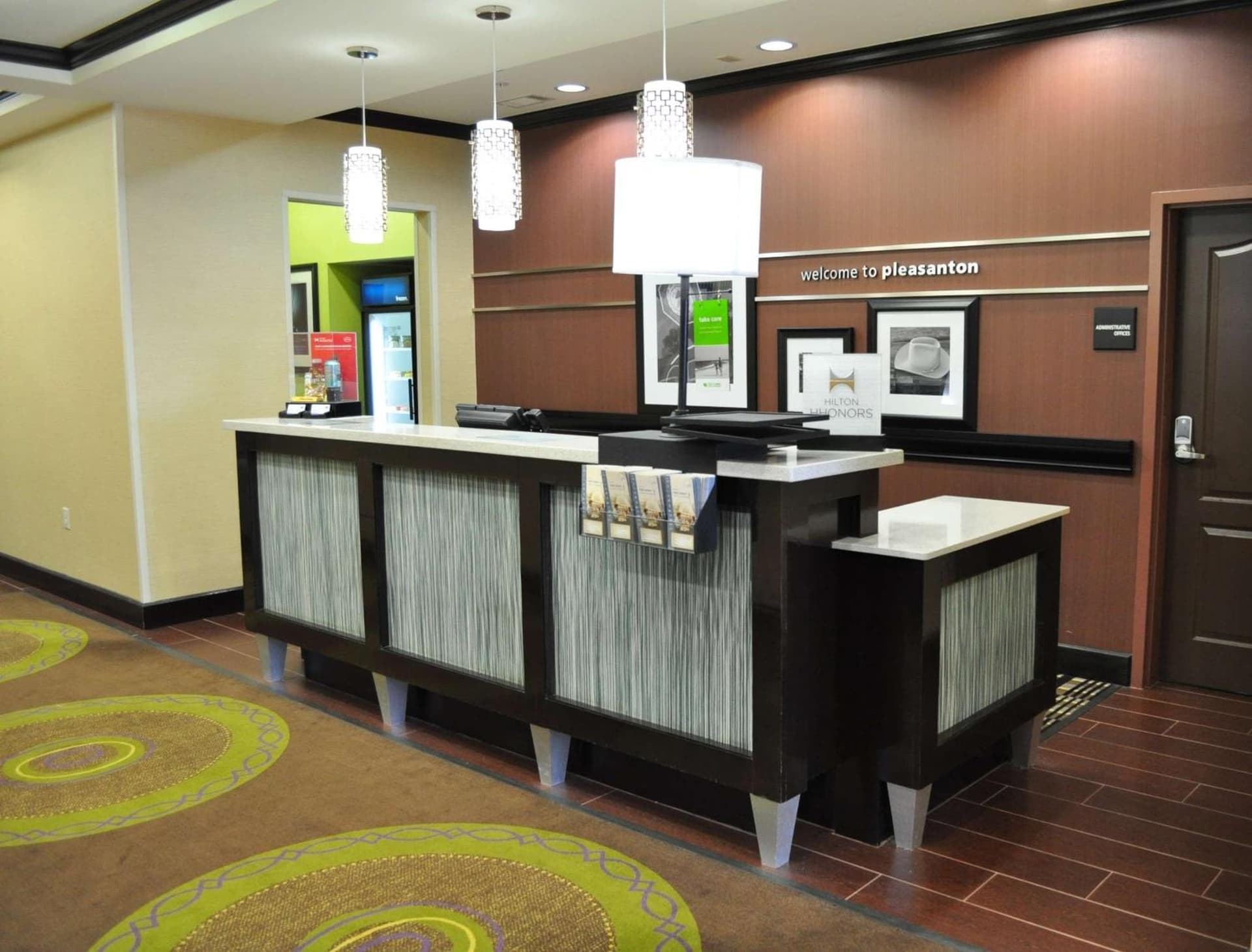 Hampton Inn Pleasanton interior in Pleasanton, TX — gallery photo 2