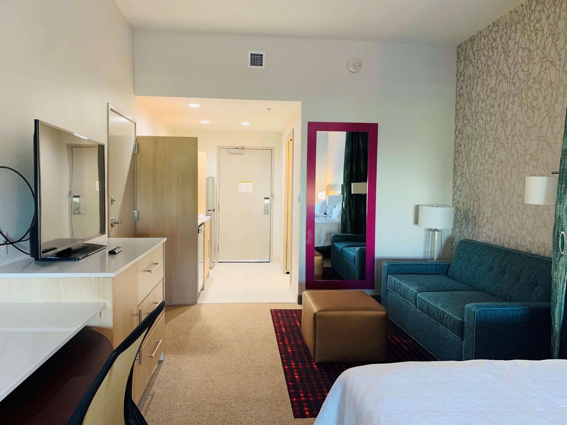 Home2 Suites By Hilton Edinburg interior in Edinburg, TX — gallery photo 2