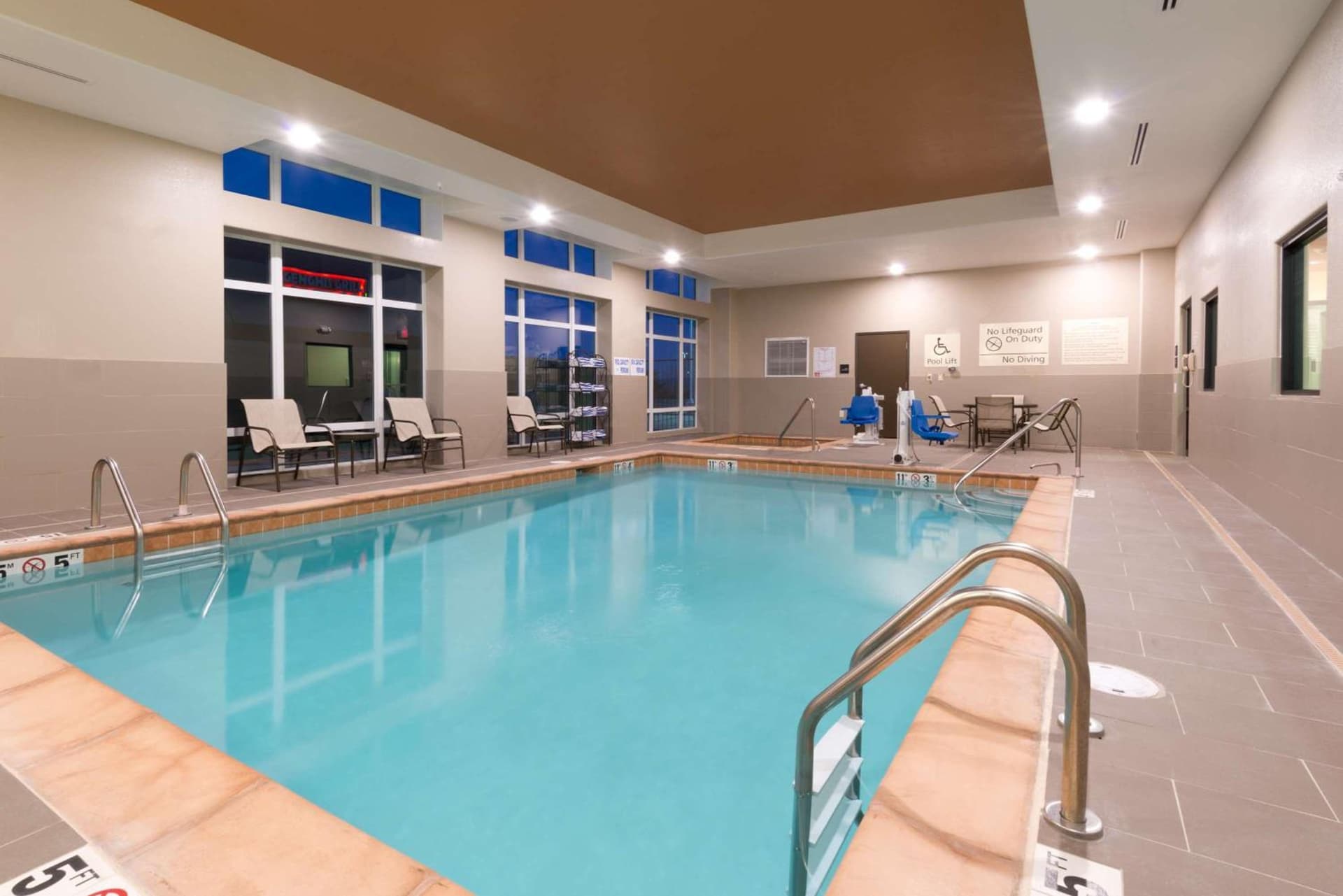 Hampton Inn & Suites Albuquerque North/I-25 property views in Albuquerque, NM — gallery photo 3