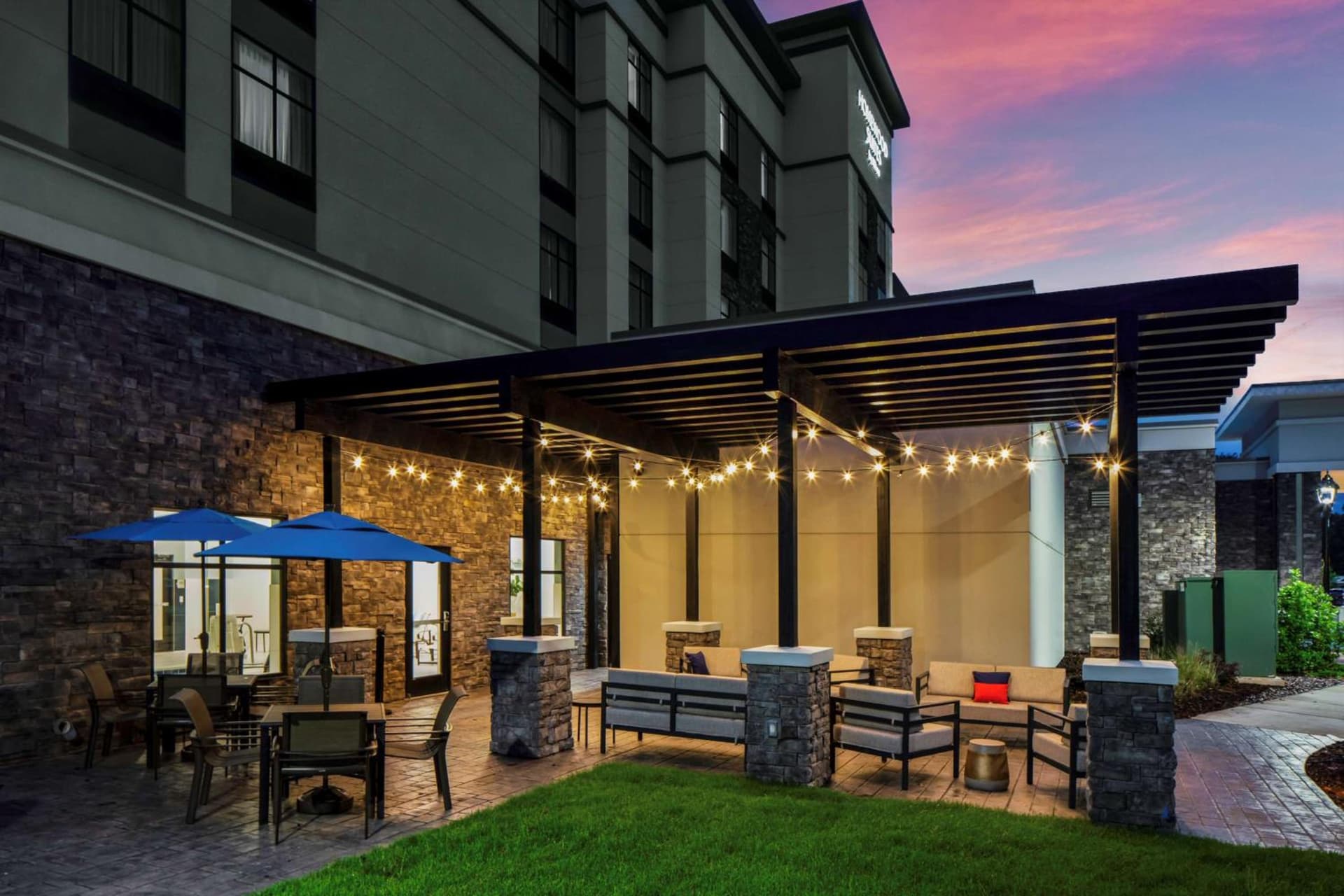 Homewood Suites By Hilton Greensboro Wendover, Nc interior in Greensboro, NC — gallery photo 2