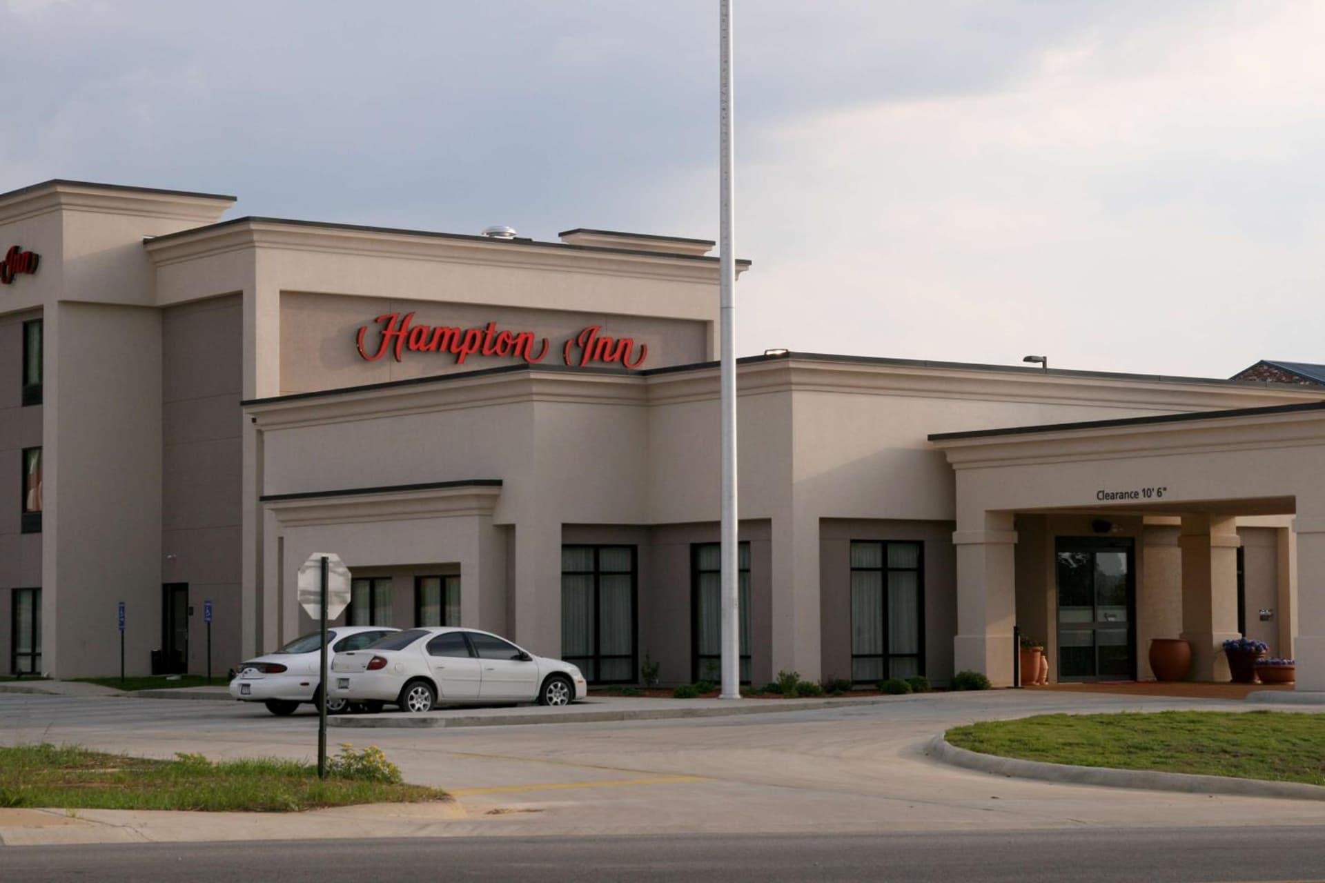 Hampton Inn Mountain Home featured exterior or lobby in Mountain Home, AR — similar hotel