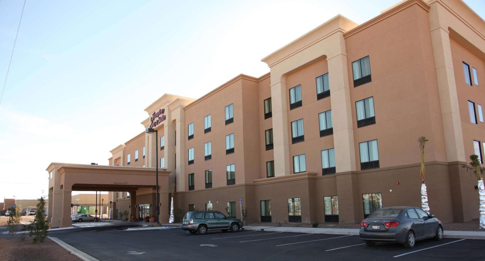 Hampton Inn & Suites Carlsbad property views in Carlsbad, NM — gallery photo 3