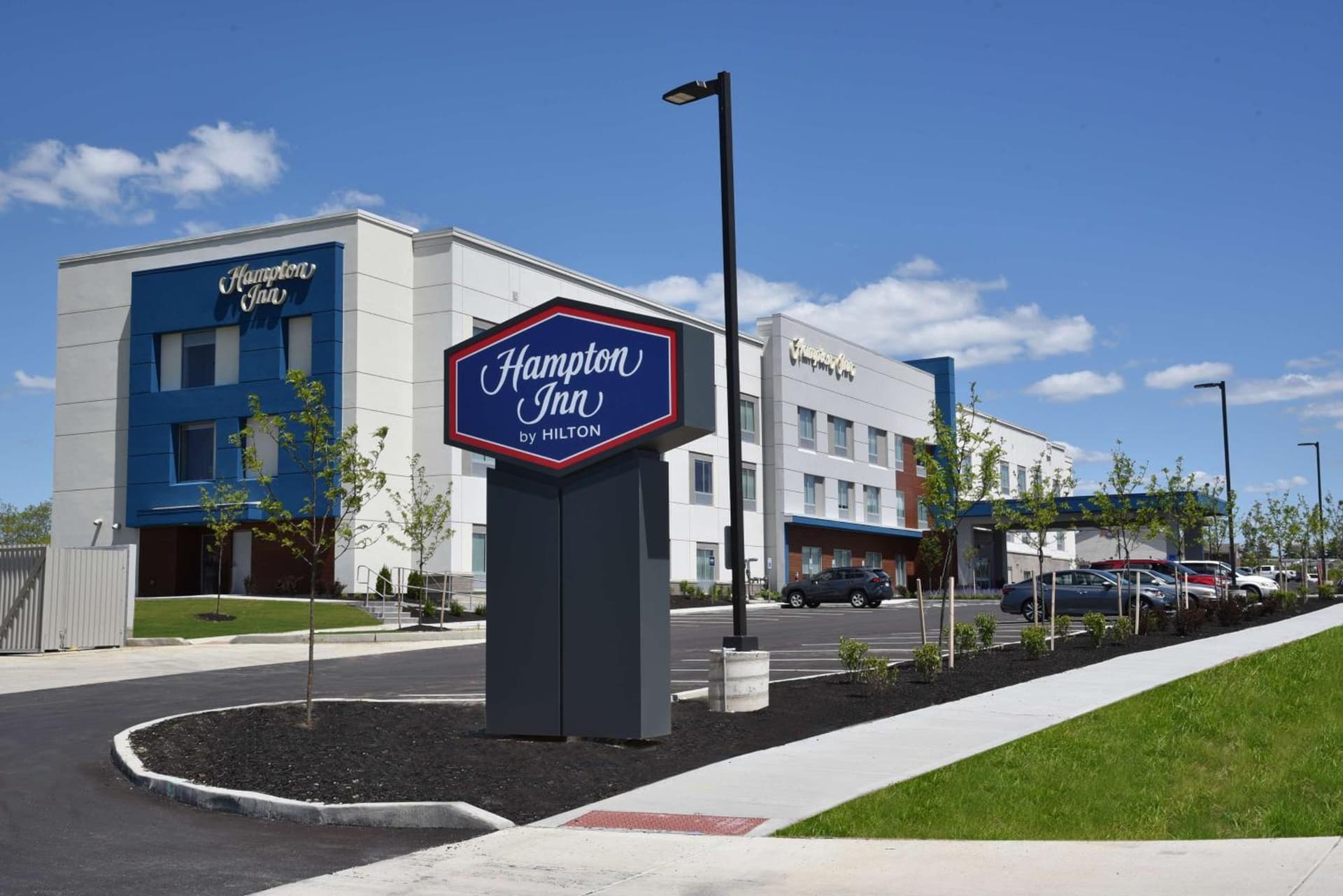 Hampton Inn Richwood Cincinnati South, KY featured exterior or lobby in Richwood, KY — similar hotel
