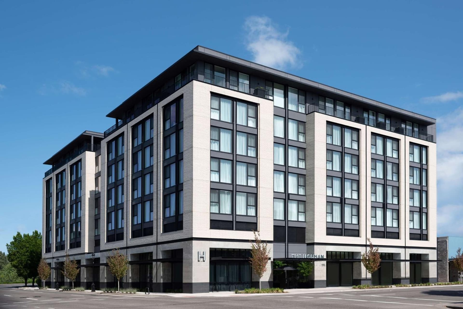 Holman Riverfront Park Hotel Salem, Tapestry By Hilton — hotel in Salem, Oregon