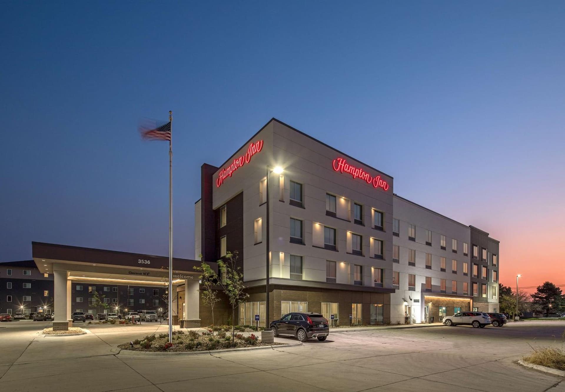 Hampton Inn Columbus interior in Columbus, NE — gallery photo 2