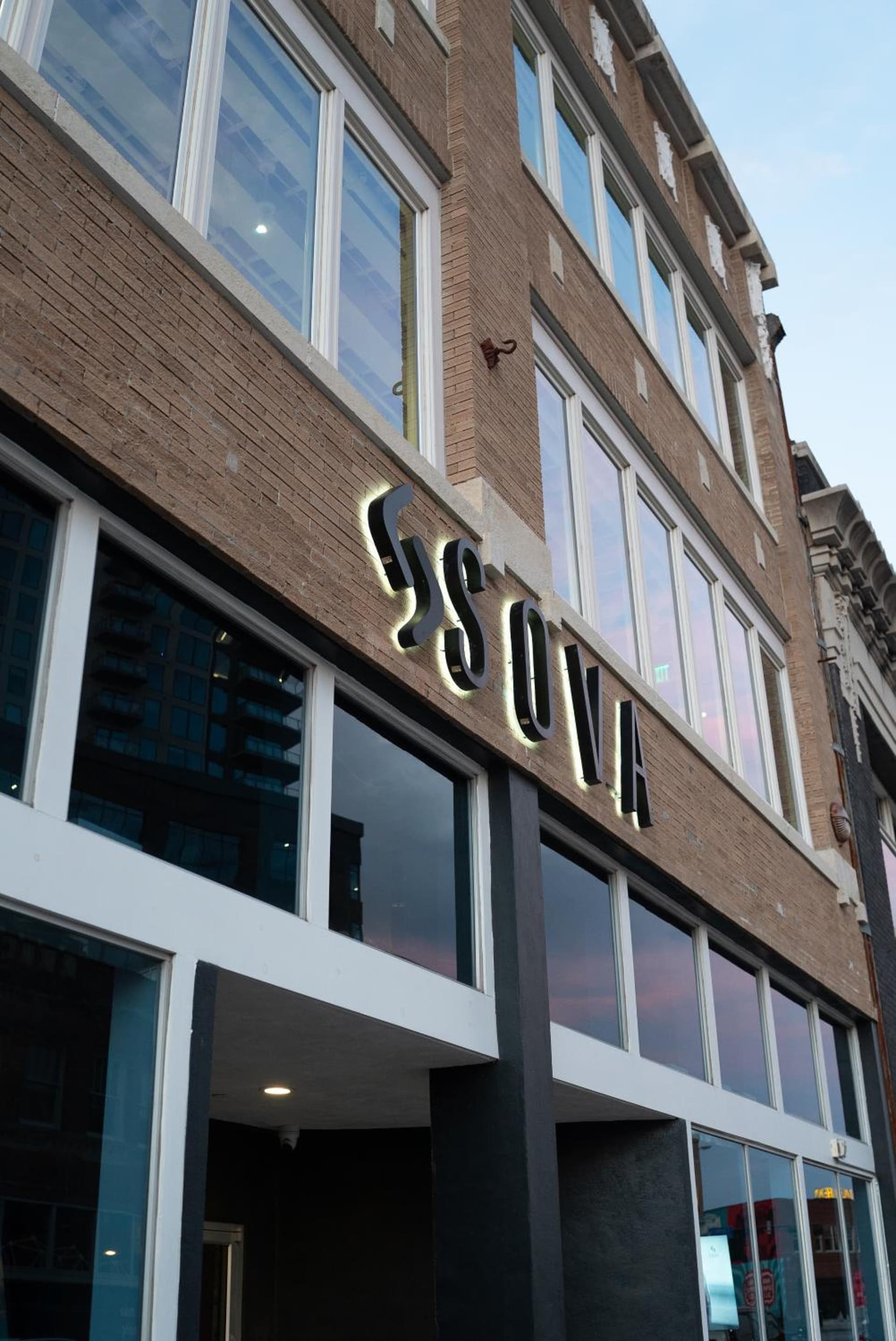 SOVA Micro-Room & Social Hotel gallery photo in Dallas, TX — image 37