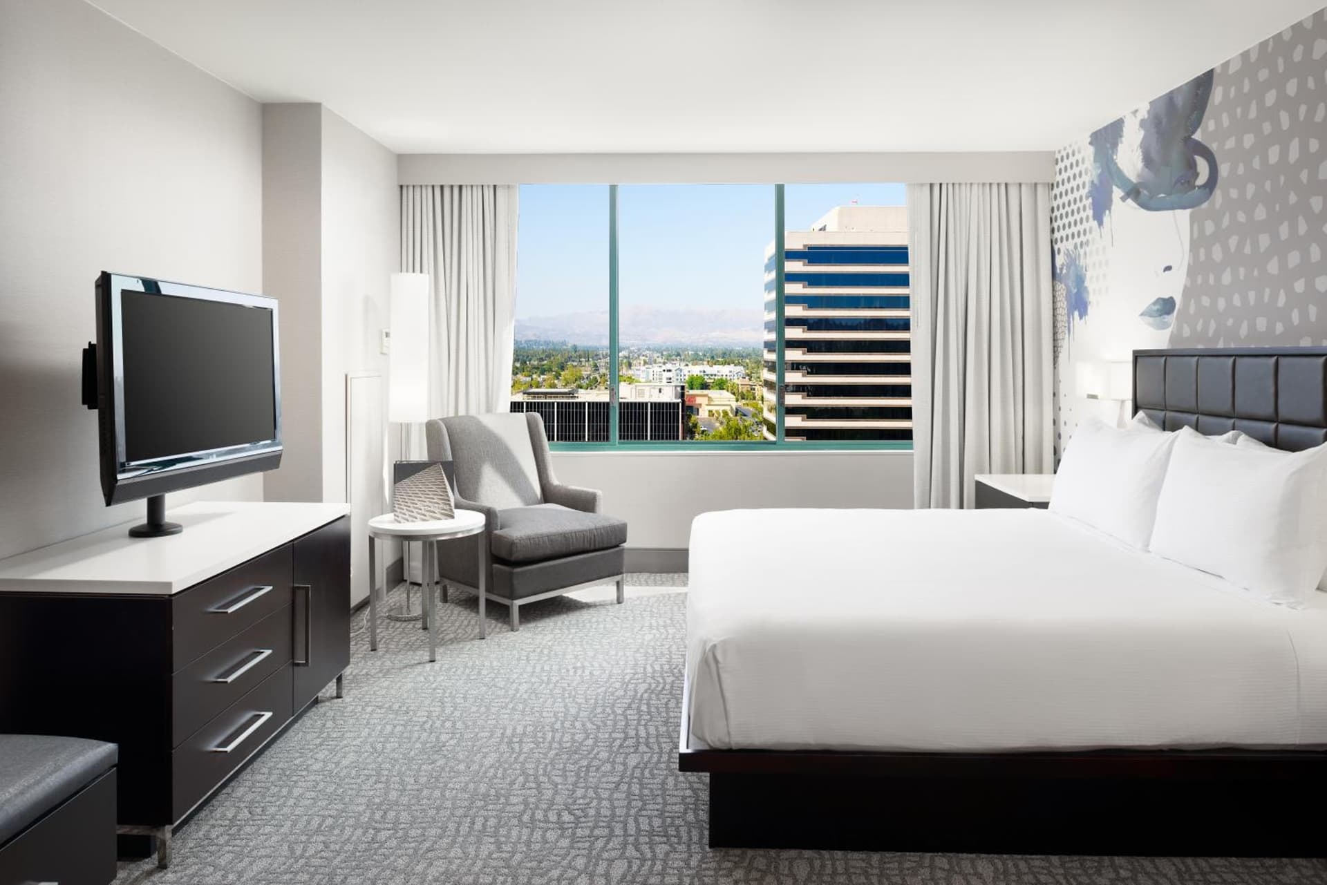Hilton Woodland Hills/ Los Angeles gallery photo in Woodland Hills, CA — image 12