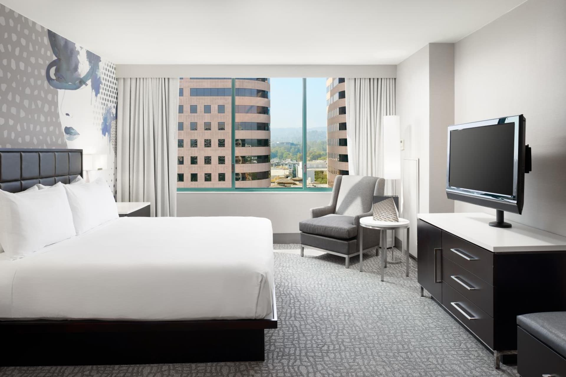 Hilton Woodland Hills/ Los Angeles gallery photo in Woodland Hills, CA — image 55