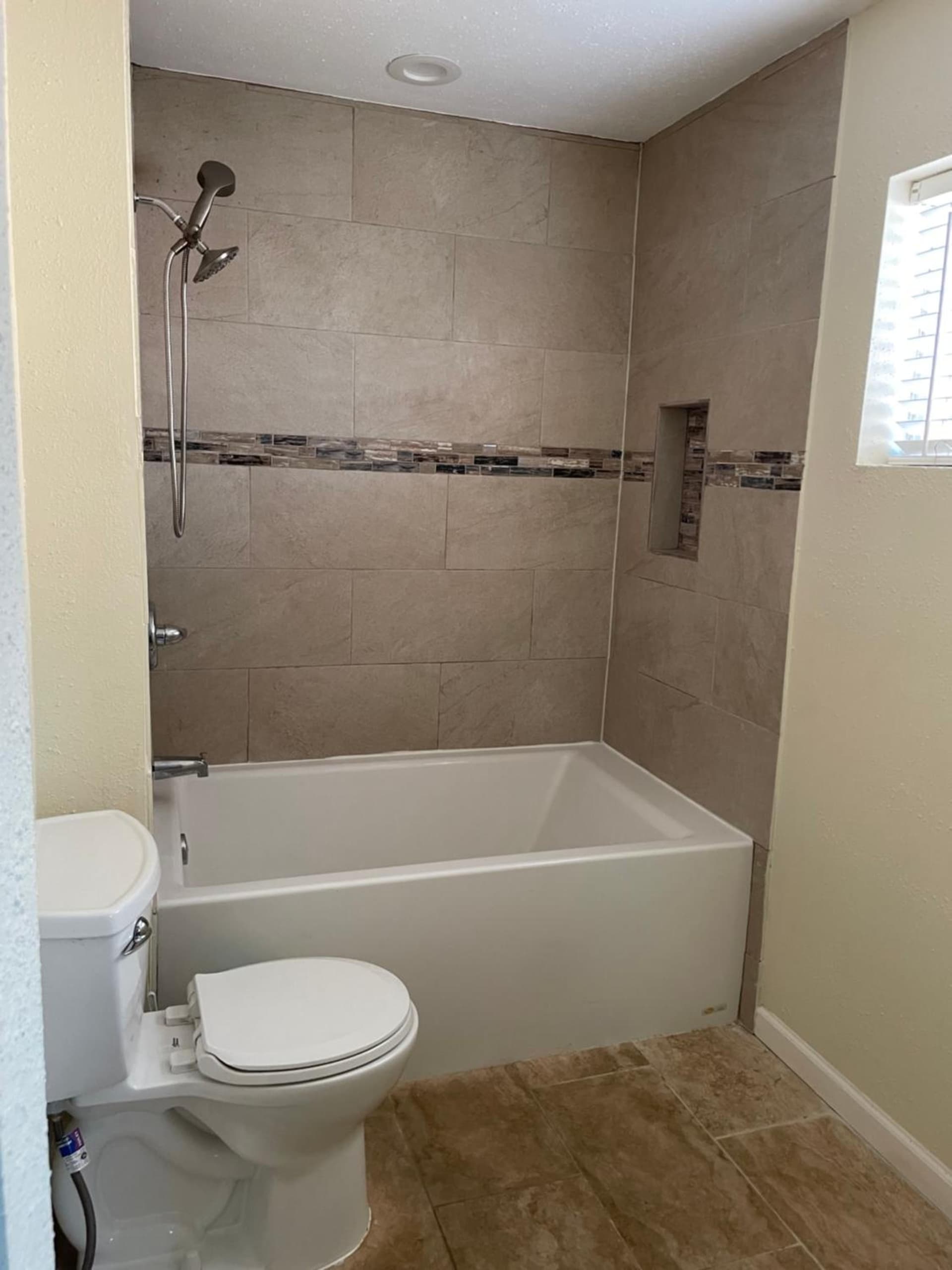 Francisco Castaneda property views in Houston, TX — gallery photo 3