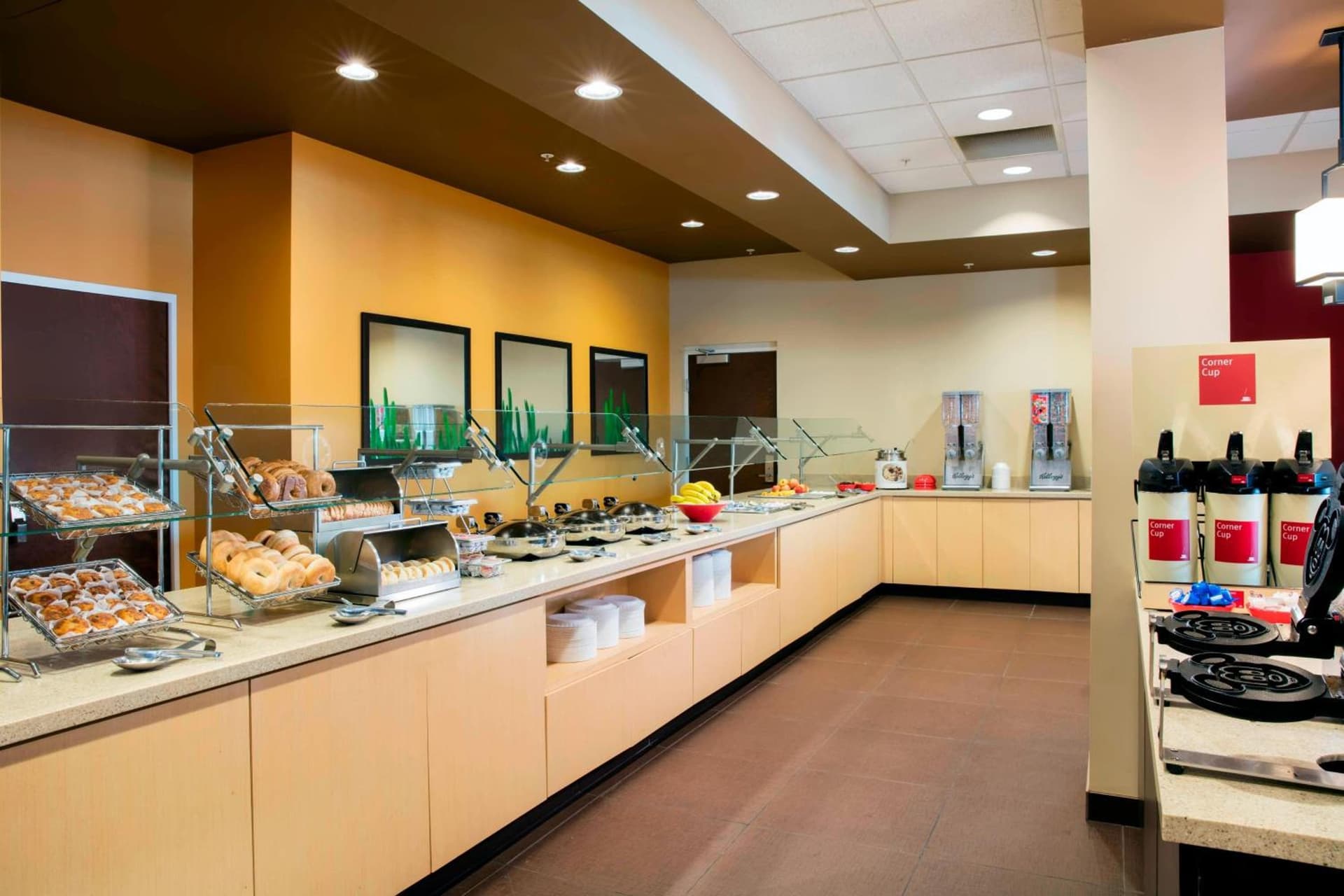 TownePlace Suites Orlando at FLAMINGO CROSSINGS Town Center, Western Entrance gallery photo in Orlando, FL — image 20