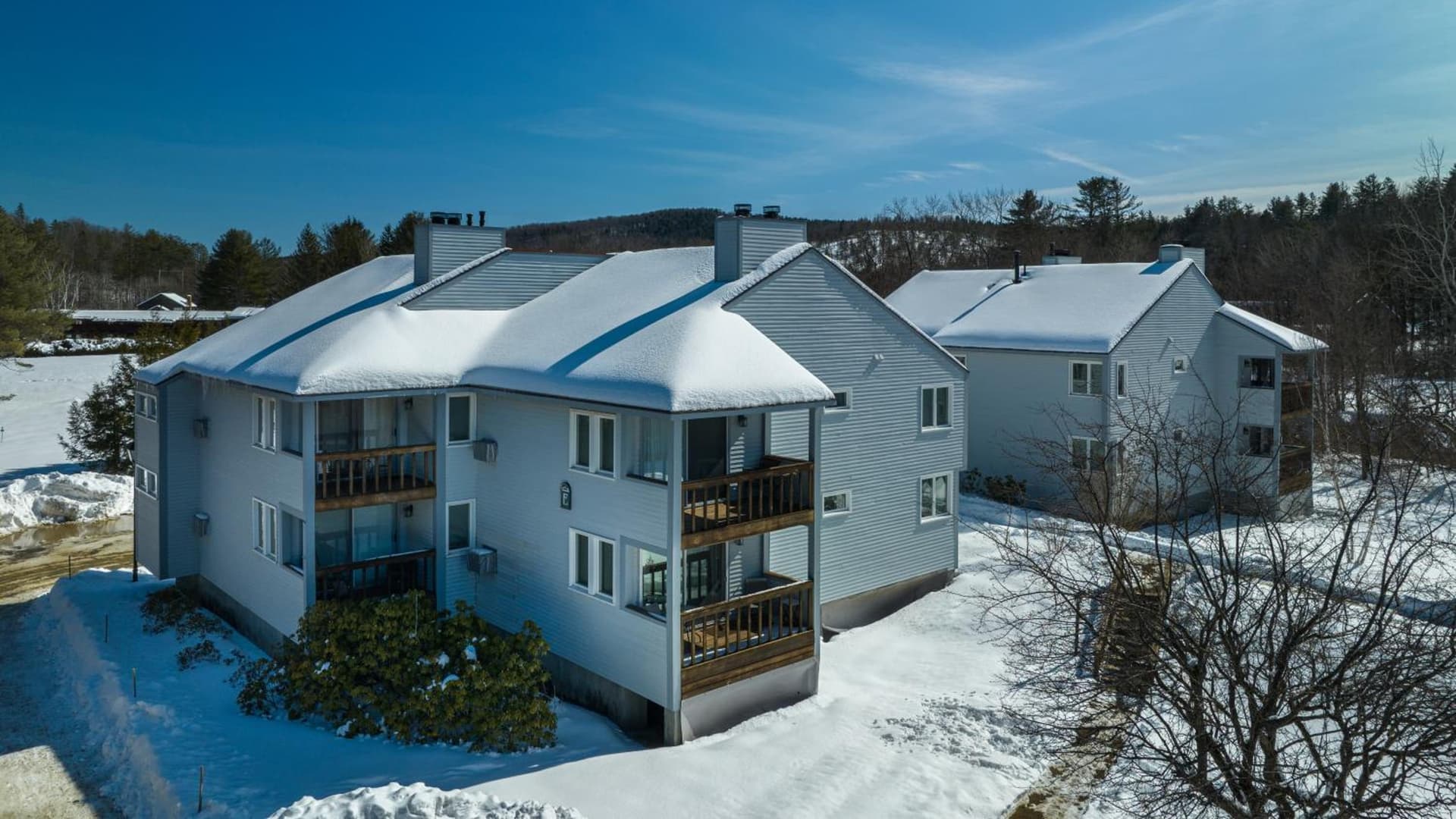 Okemo Mountain Lodging by Vail Resorts property views in Ludlow — gallery photo 3