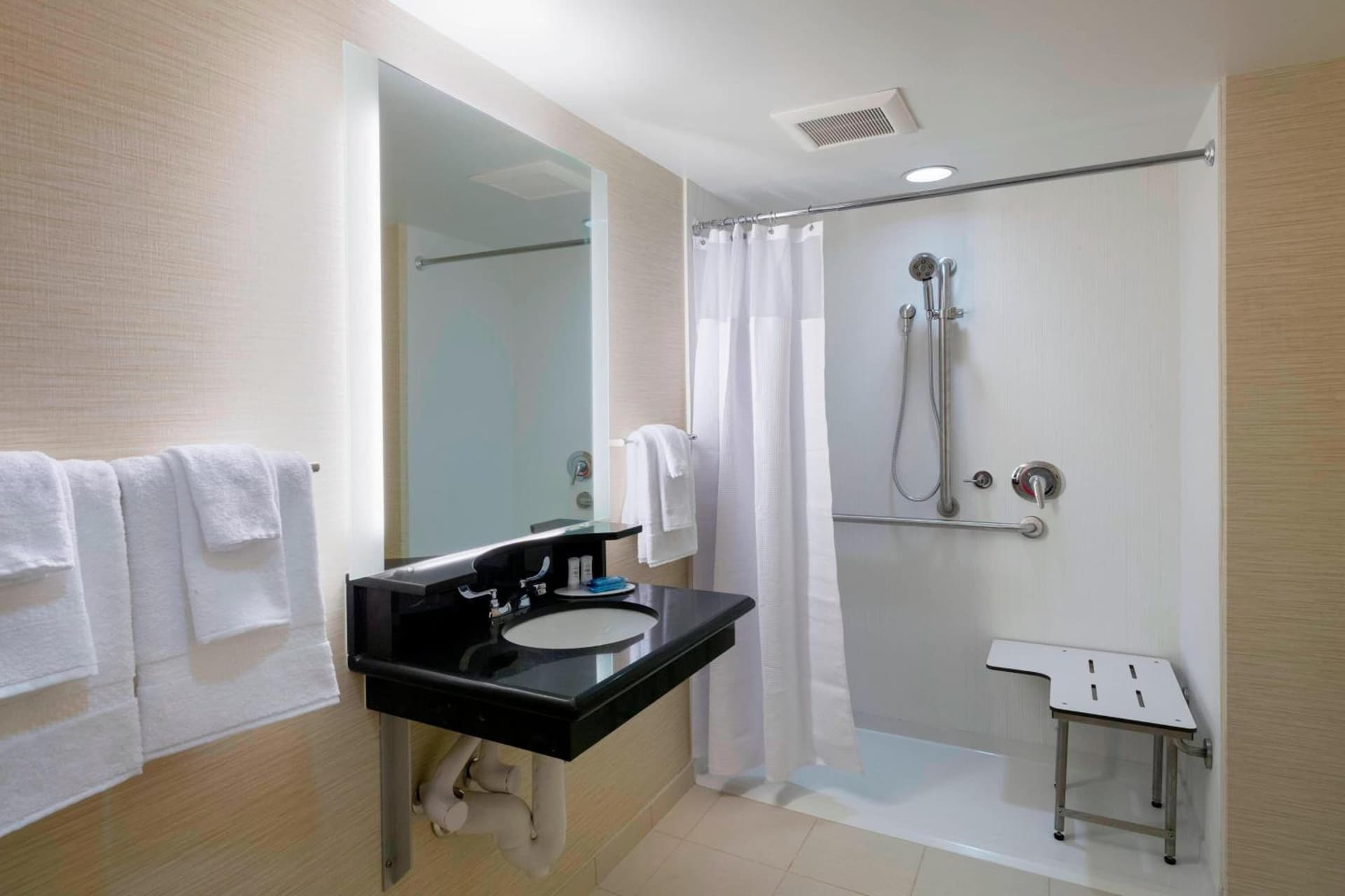 Fairfield Inn & Suites by Marriott Paramus gallery photo in Paramus, NJ — image 35