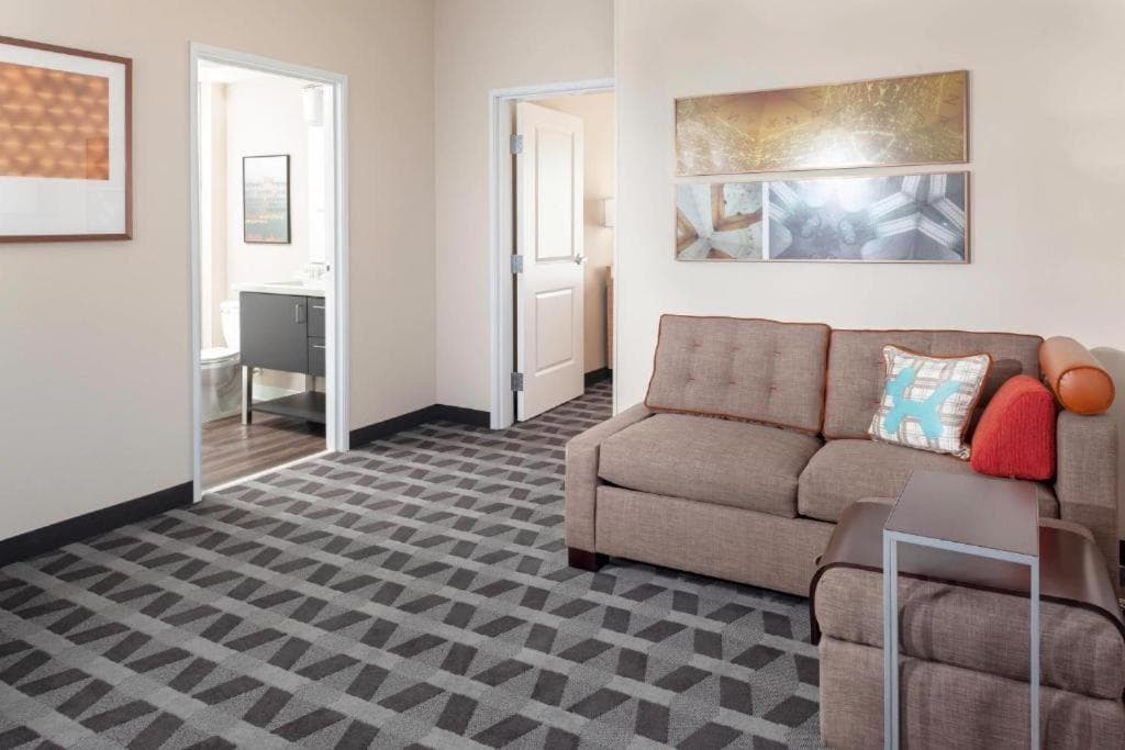 TownePlace Suites by Marriott San Antonio Westover Hills interior in San Antonio, TX — gallery photo 2