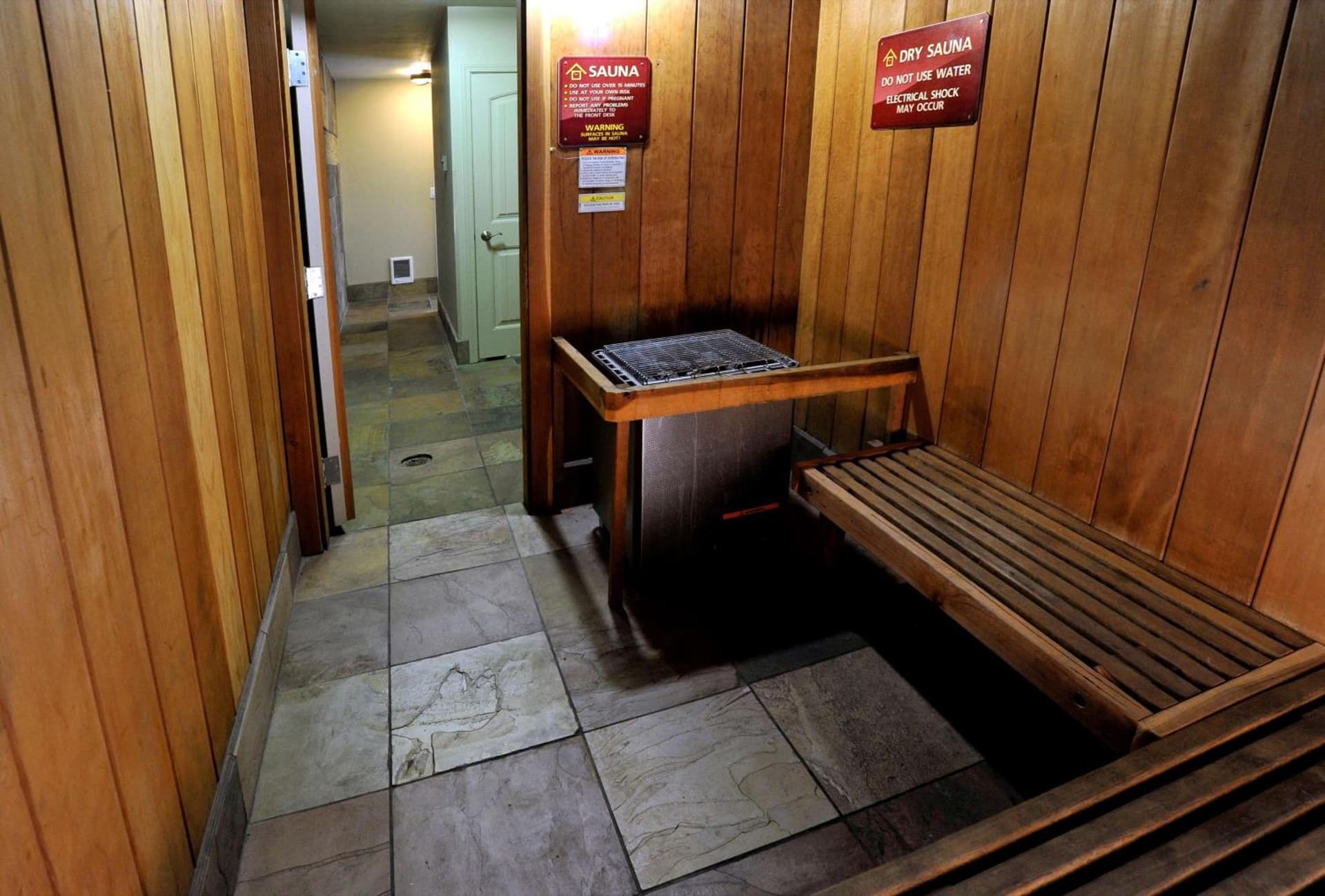 Best Western Plus Clocktower Inn interior in Billings, MT — gallery photo 2