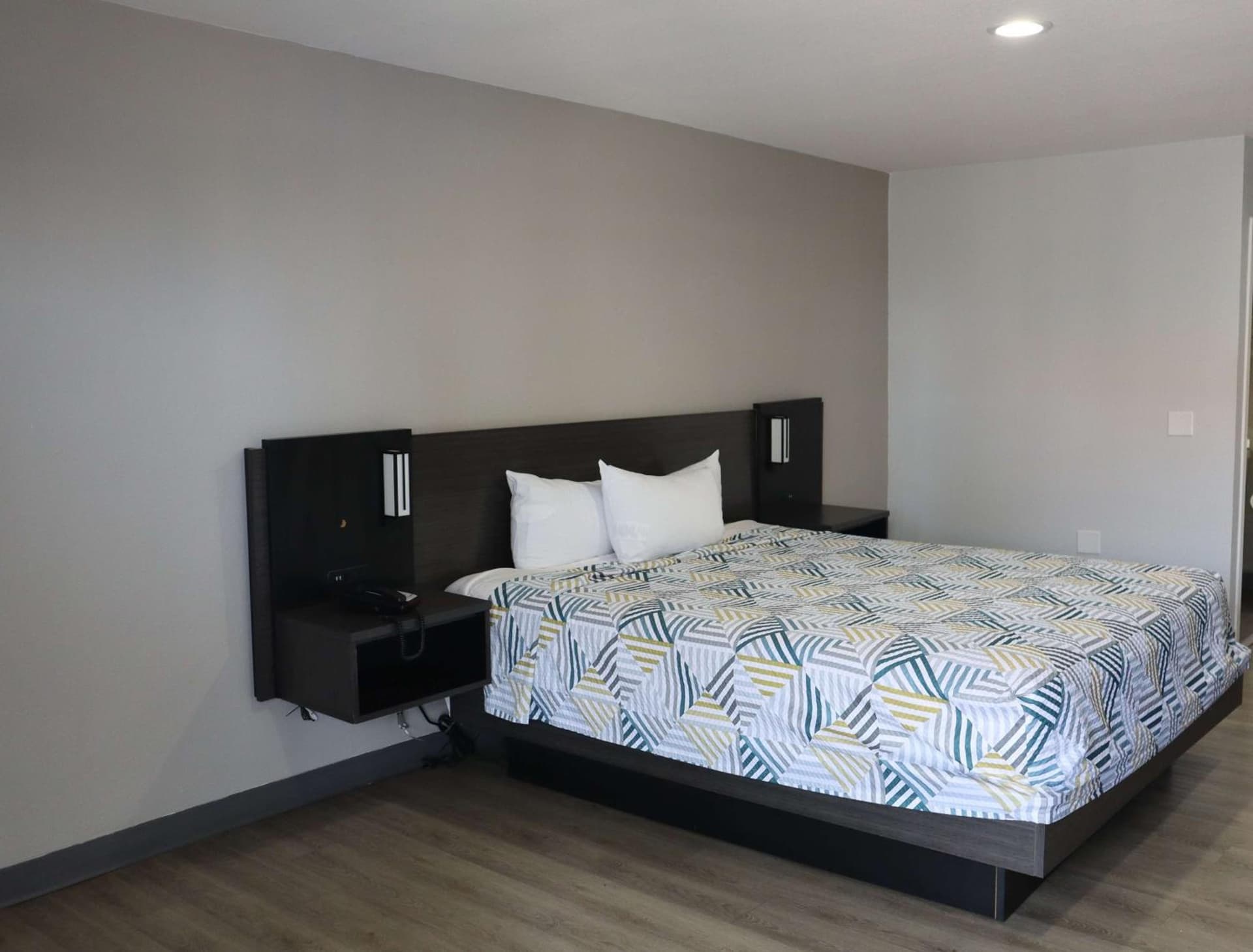 Motel 6-San Diego, CA - Southbay gallery photo in Chula Vista, CA — image 17