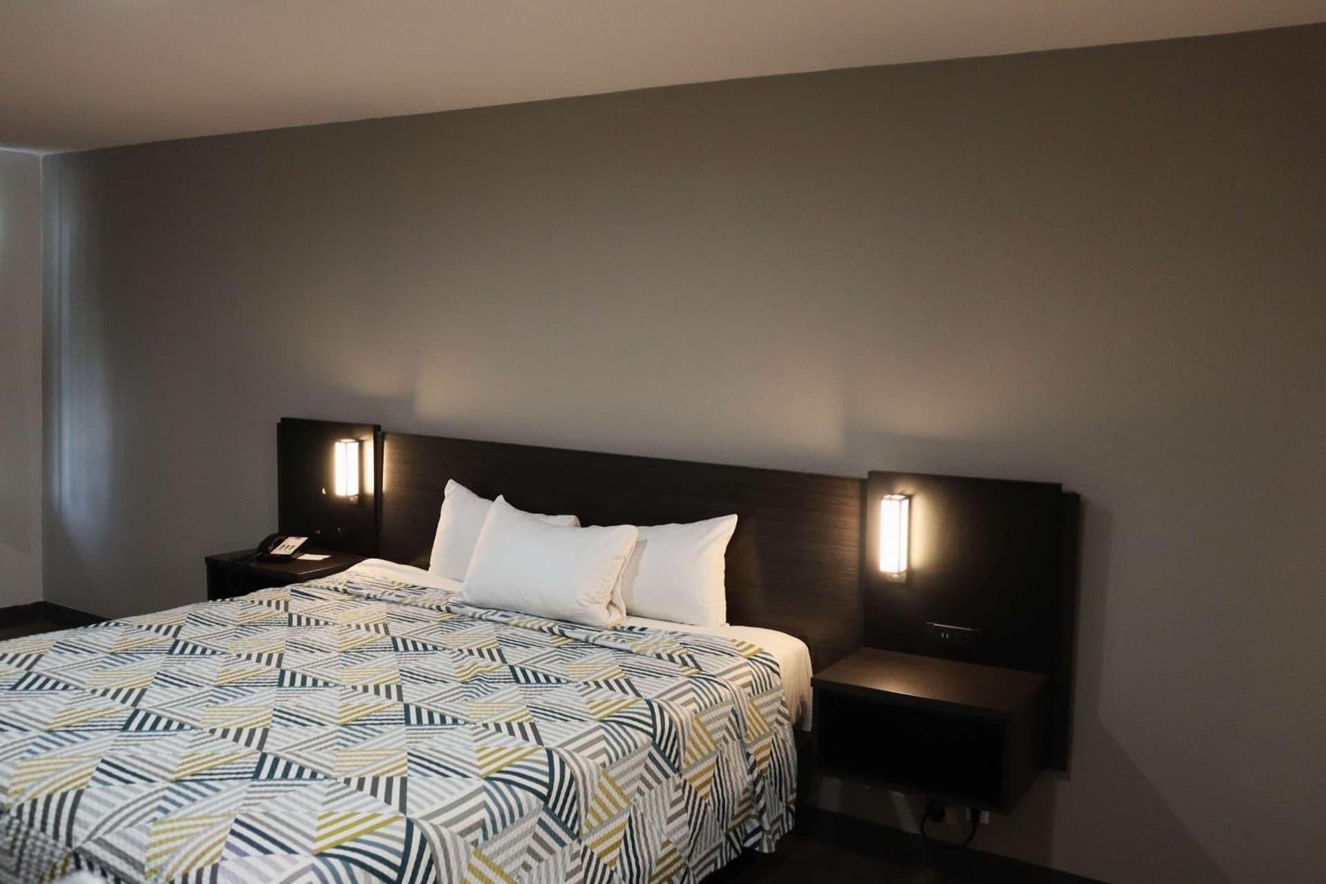 Motel 6-San Diego, CA - Southbay gallery photo in Chula Vista, CA — image 12