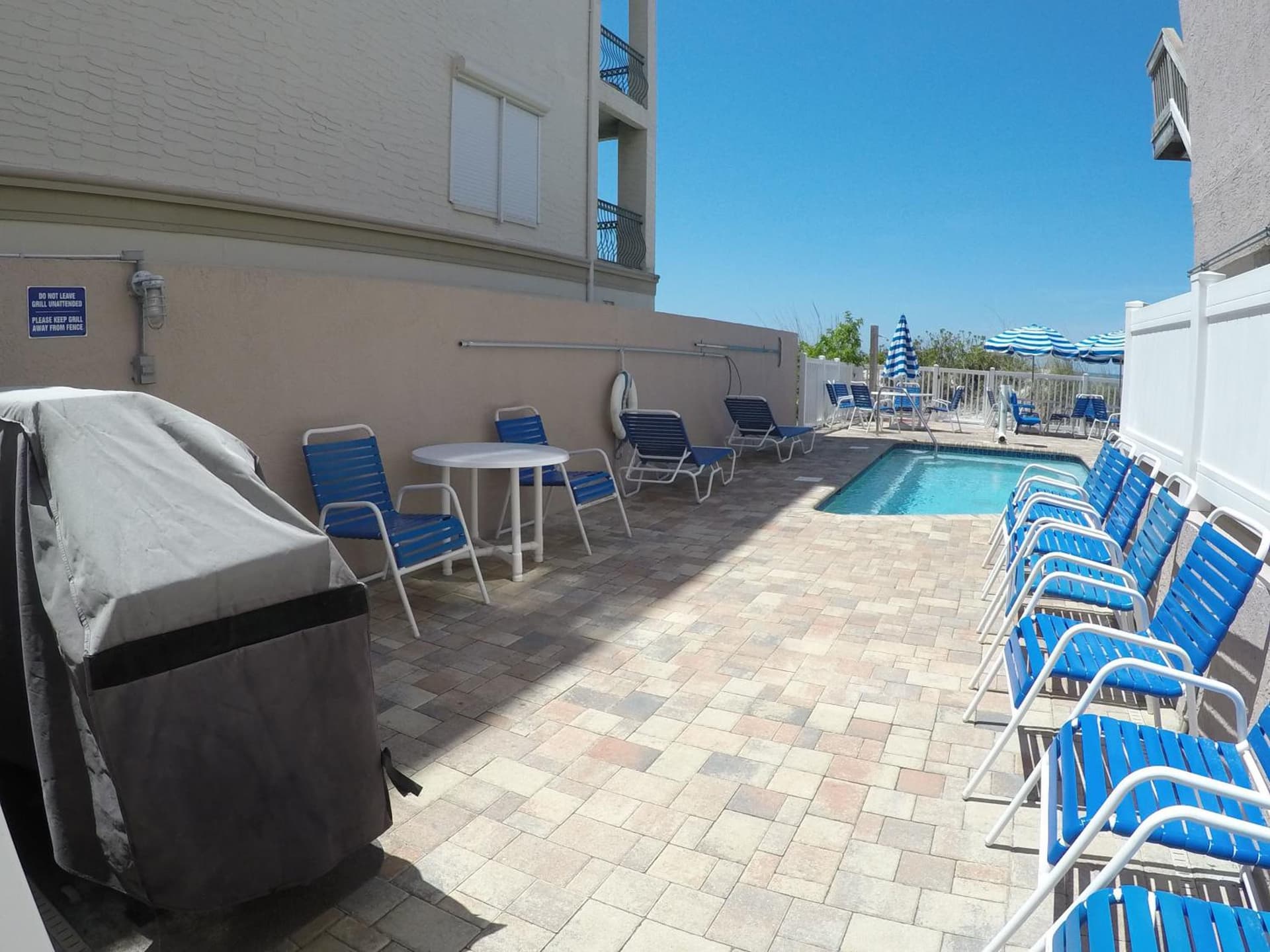 Island Gulf Resort interior in St Pete Beach — gallery photo 2