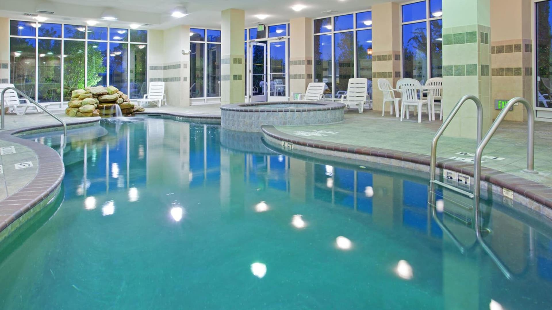 Holiday Inn & Suites College Station-Aggieland by IHG gallery photo in College Station, TX — image 26