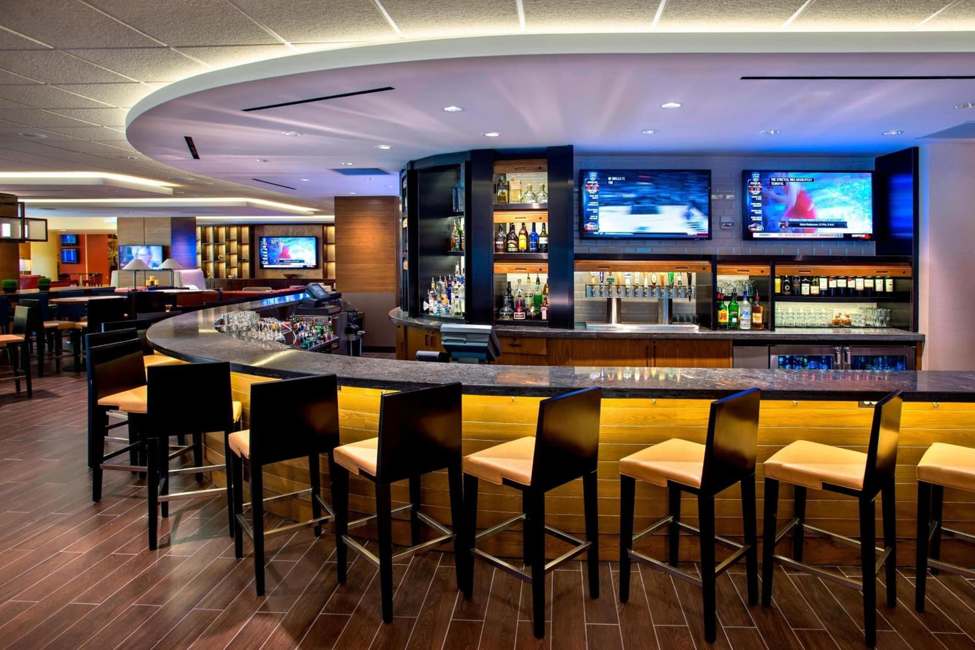 Newark Liberty International Airport Marriott gallery photo in Newark, NJ — image 42