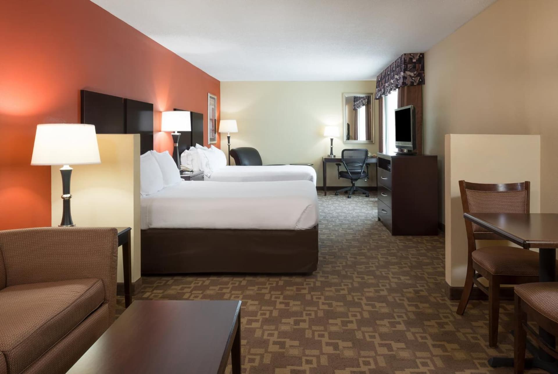 Holiday Inn Express & Suites Lexington Downtown Area-Keeneland by IHG gallery photo in Lexington, KY — image 42