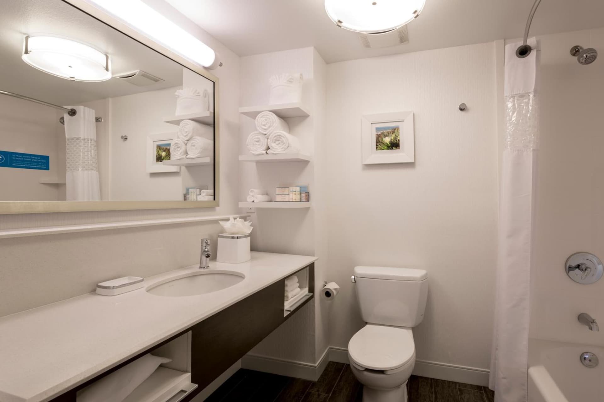 Hampton Inn & Suites San Diego-Poway gallery photo in Poway, CA — image 27