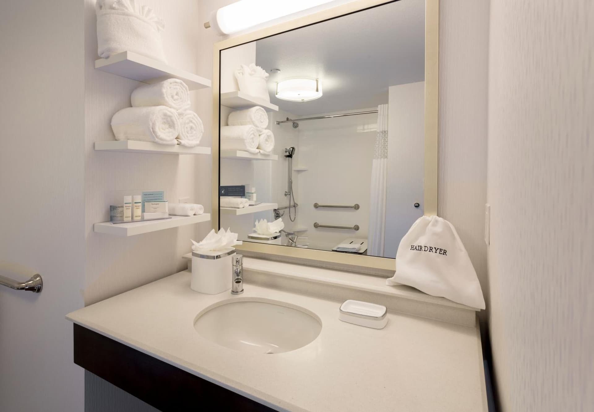 Hampton Inn & Suites San Diego-Poway gallery photo in Poway, CA — image 10