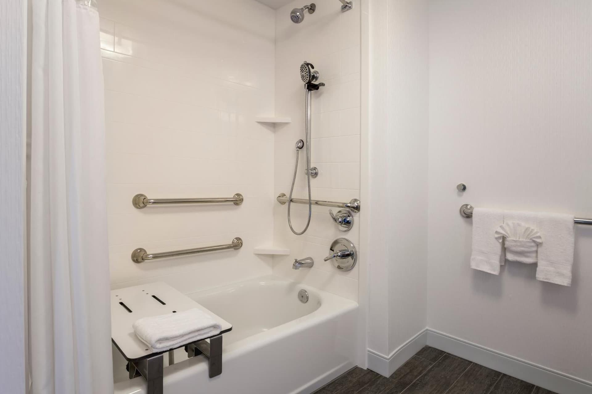 Hampton Inn & Suites San Diego-Poway gallery photo in Poway, CA — image 22