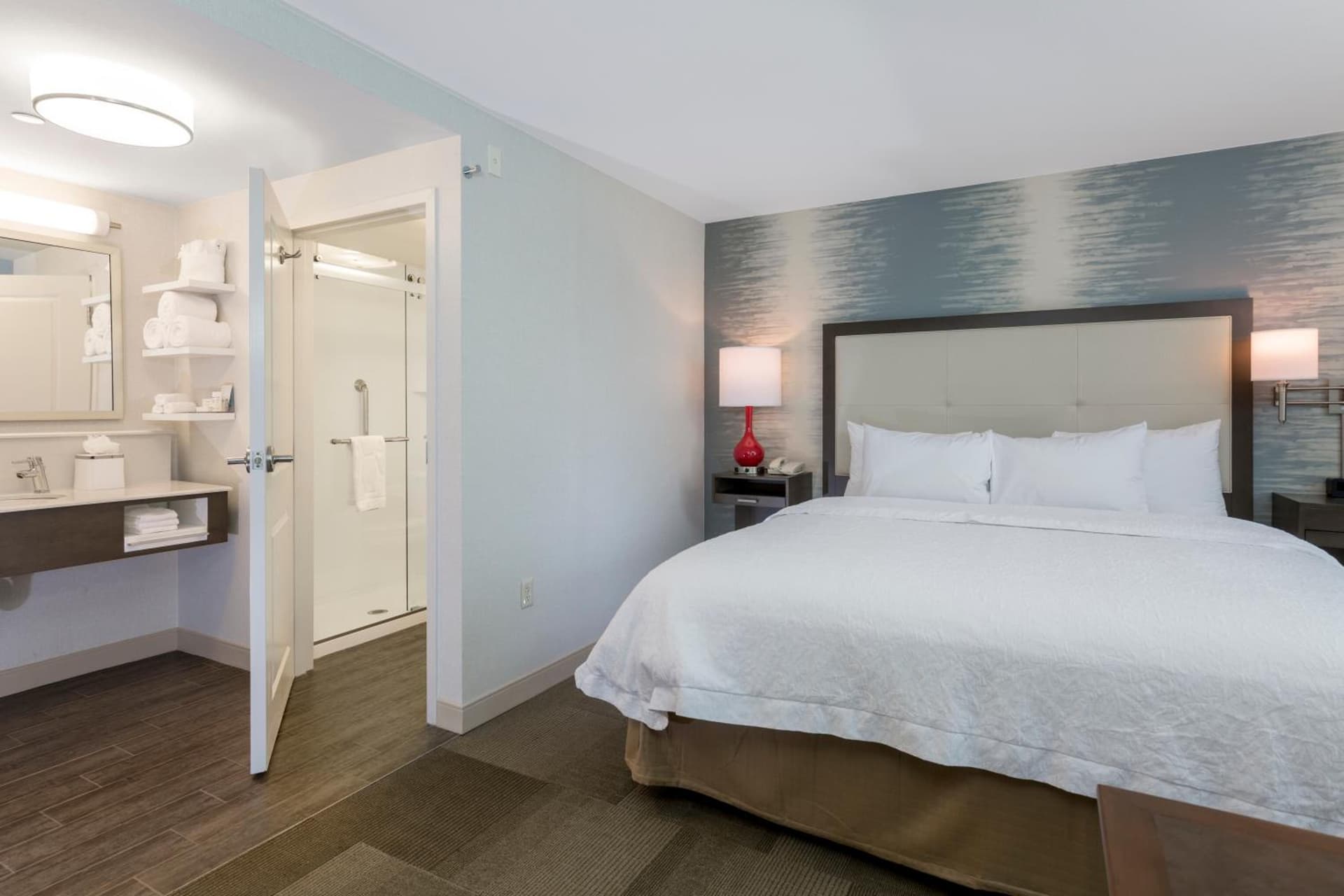 Hampton Inn & Suites San Diego-Poway gallery photo in Poway, CA — image 13
