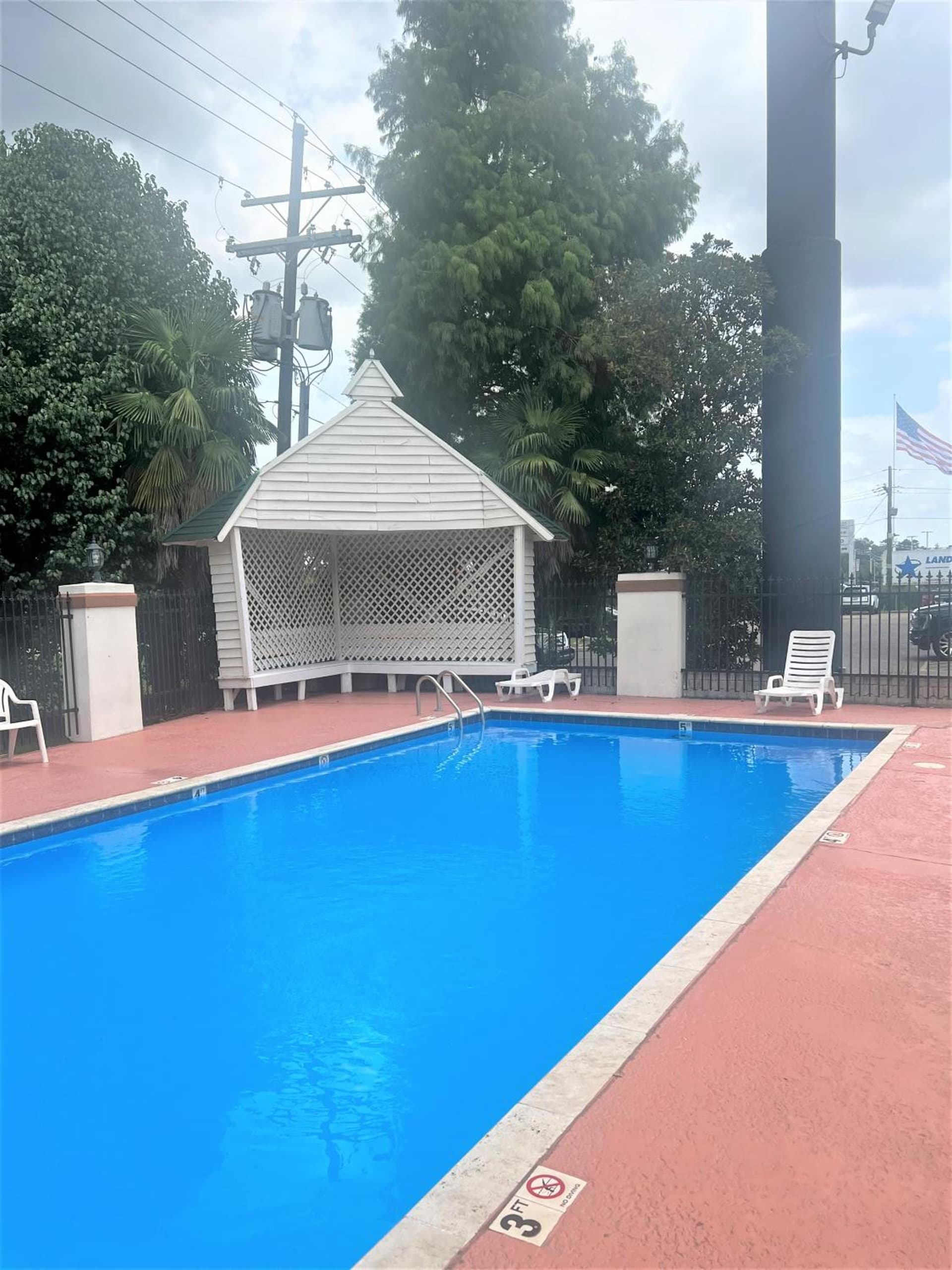 Days Inn by Wyndham Denham Springs-Baton Rouge East property views in Denham Springs, LA — gallery photo 3