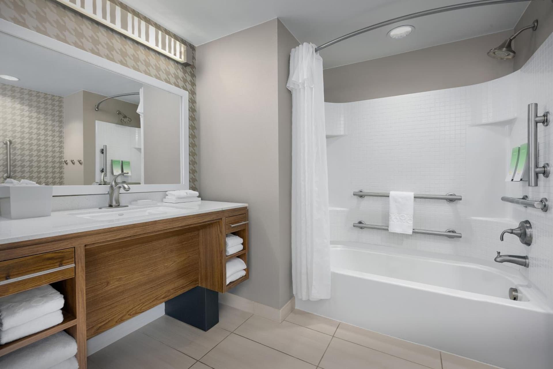 Home2 Suites by Hilton Jacksonville, NC gallery photo in Jacksonville, NC — image 9