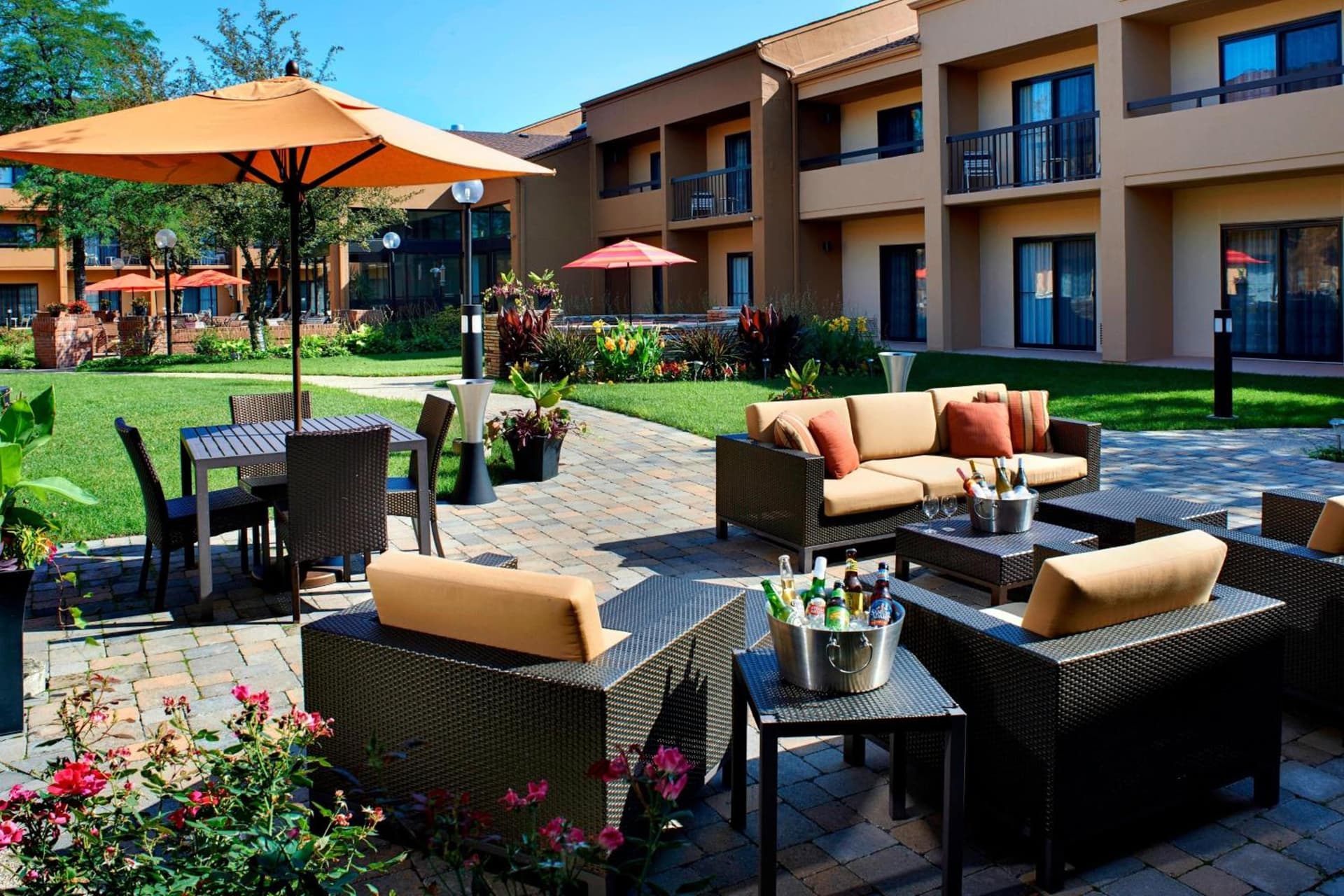 Courtyard by Marriott Chicago Naperville property views in Naperville, IL — gallery photo 3