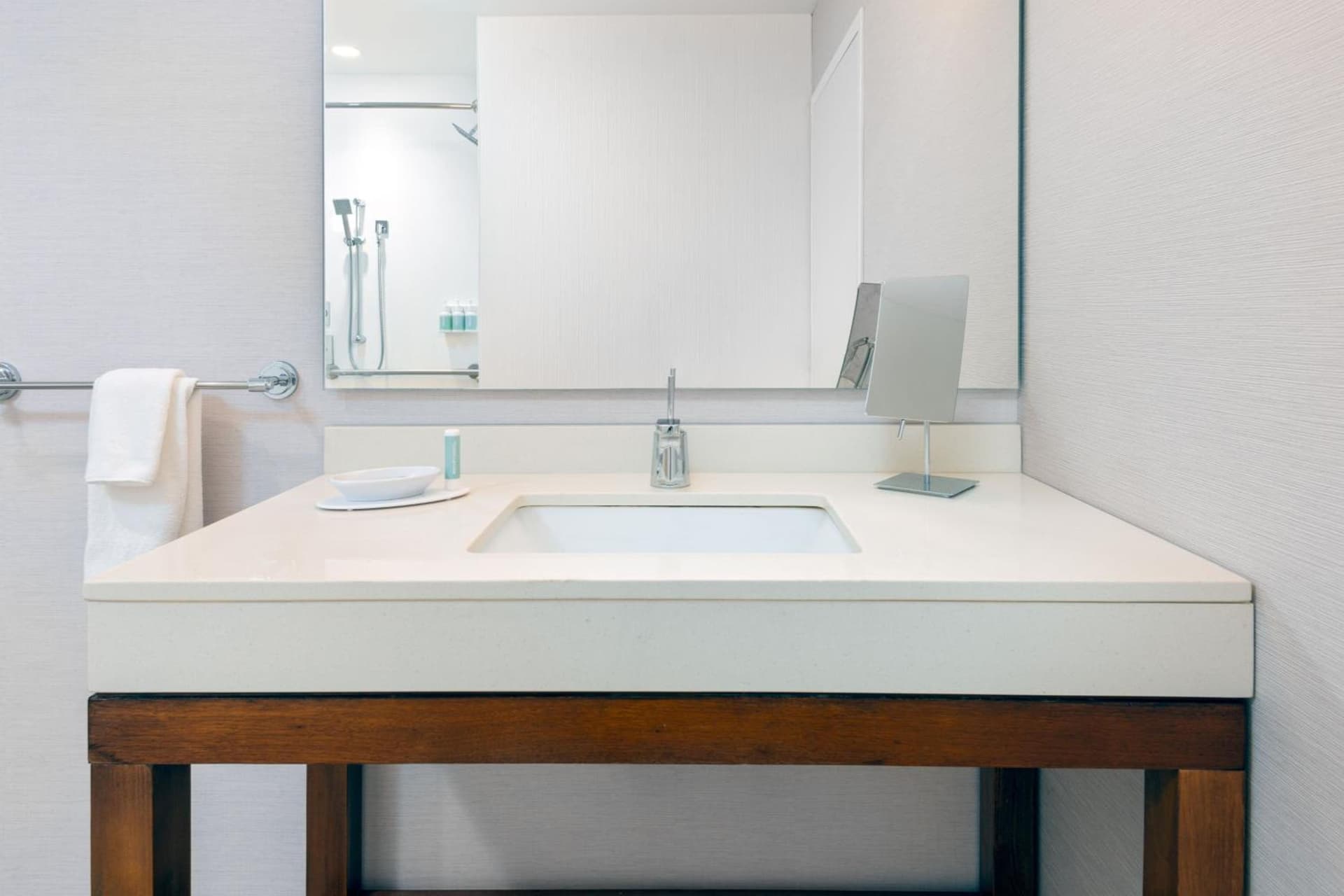 Courtyard by Marriott Buffalo Downtown/Canalside gallery photo in Buffalo, NY — image 25